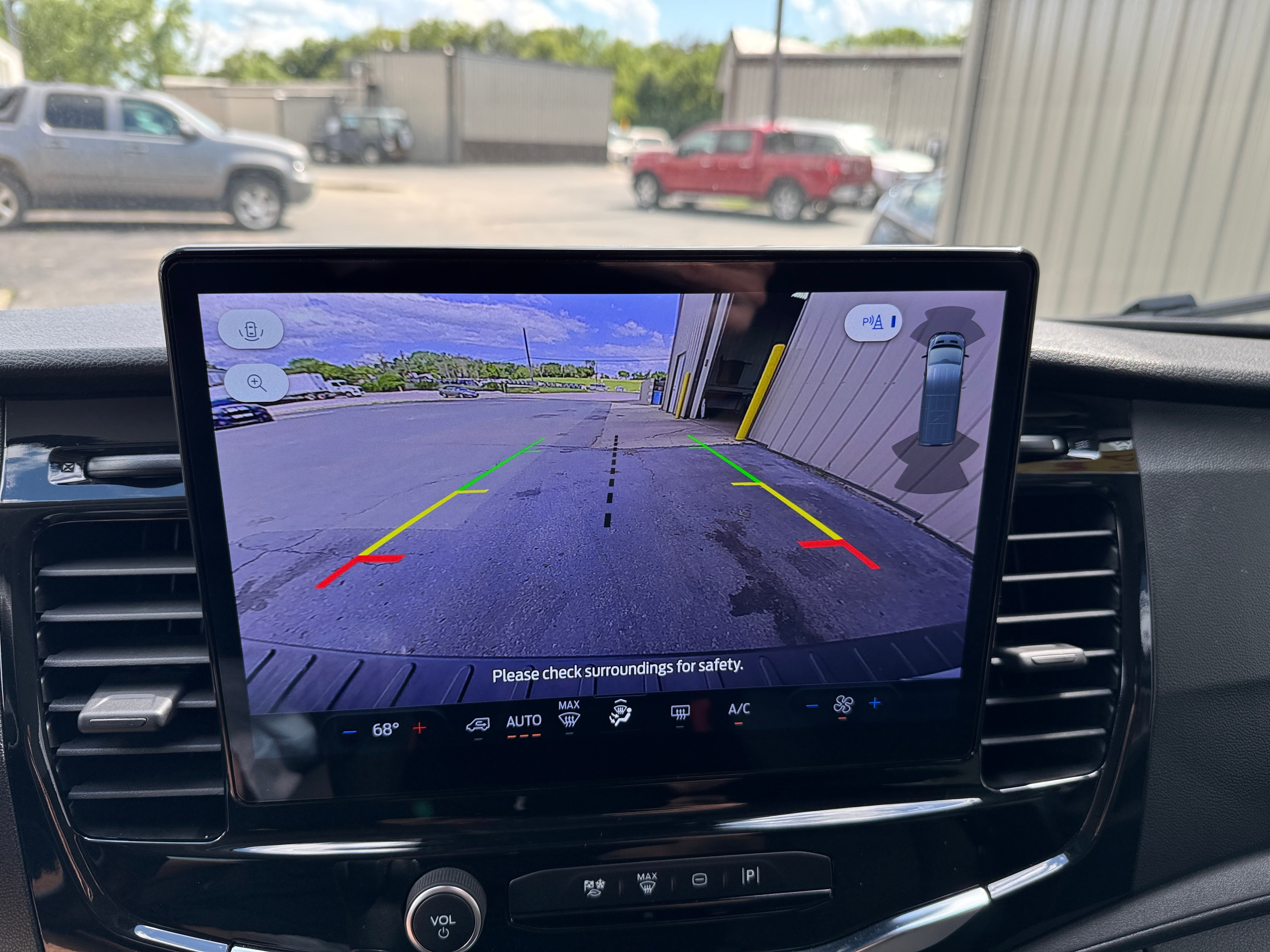 2023 Ford Transit Passenger Wagon XLT