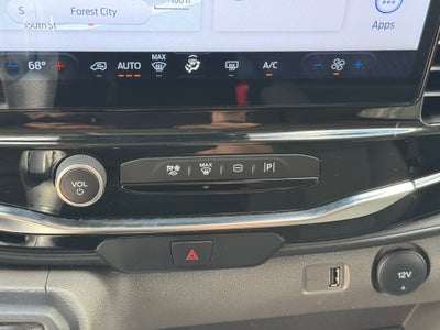 2023 Ford Transit Passenger Wagon XLT