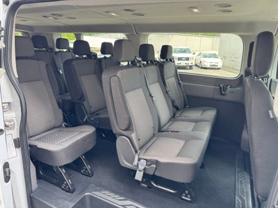 2023 Ford Transit Passenger Wagon XLT