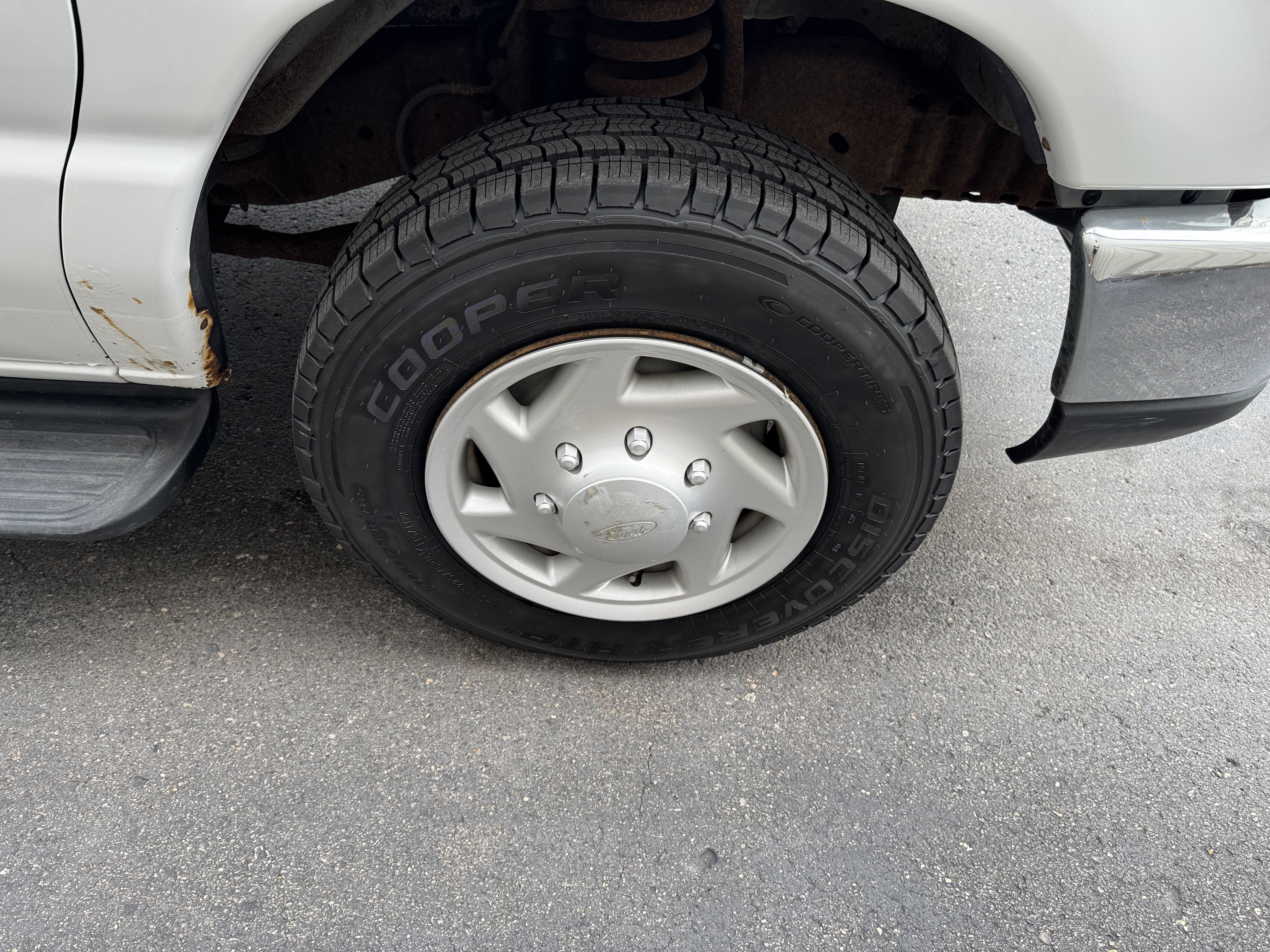 2008 Ford Econoline Wagon XL