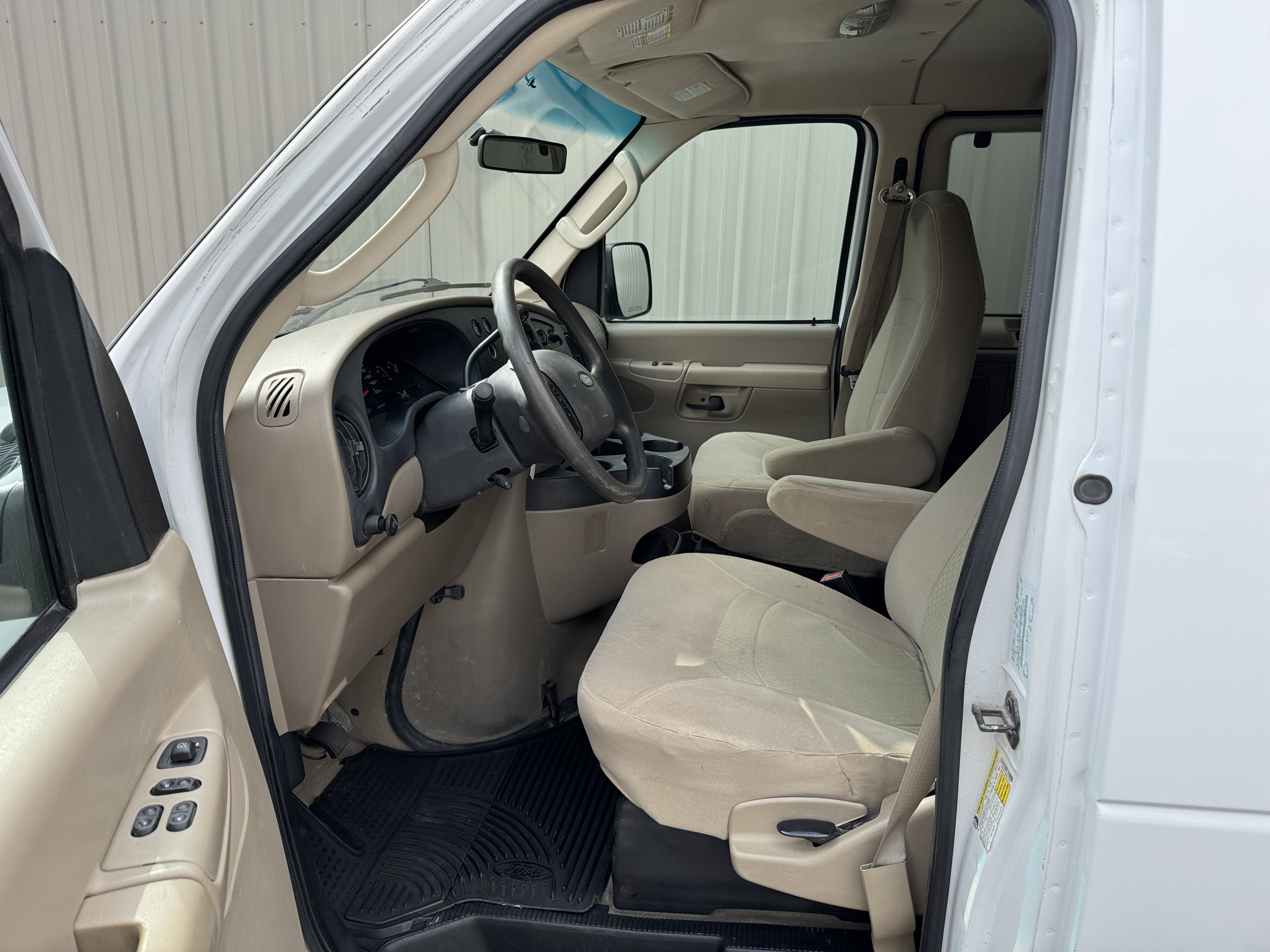 2008 Ford Econoline Wagon XL