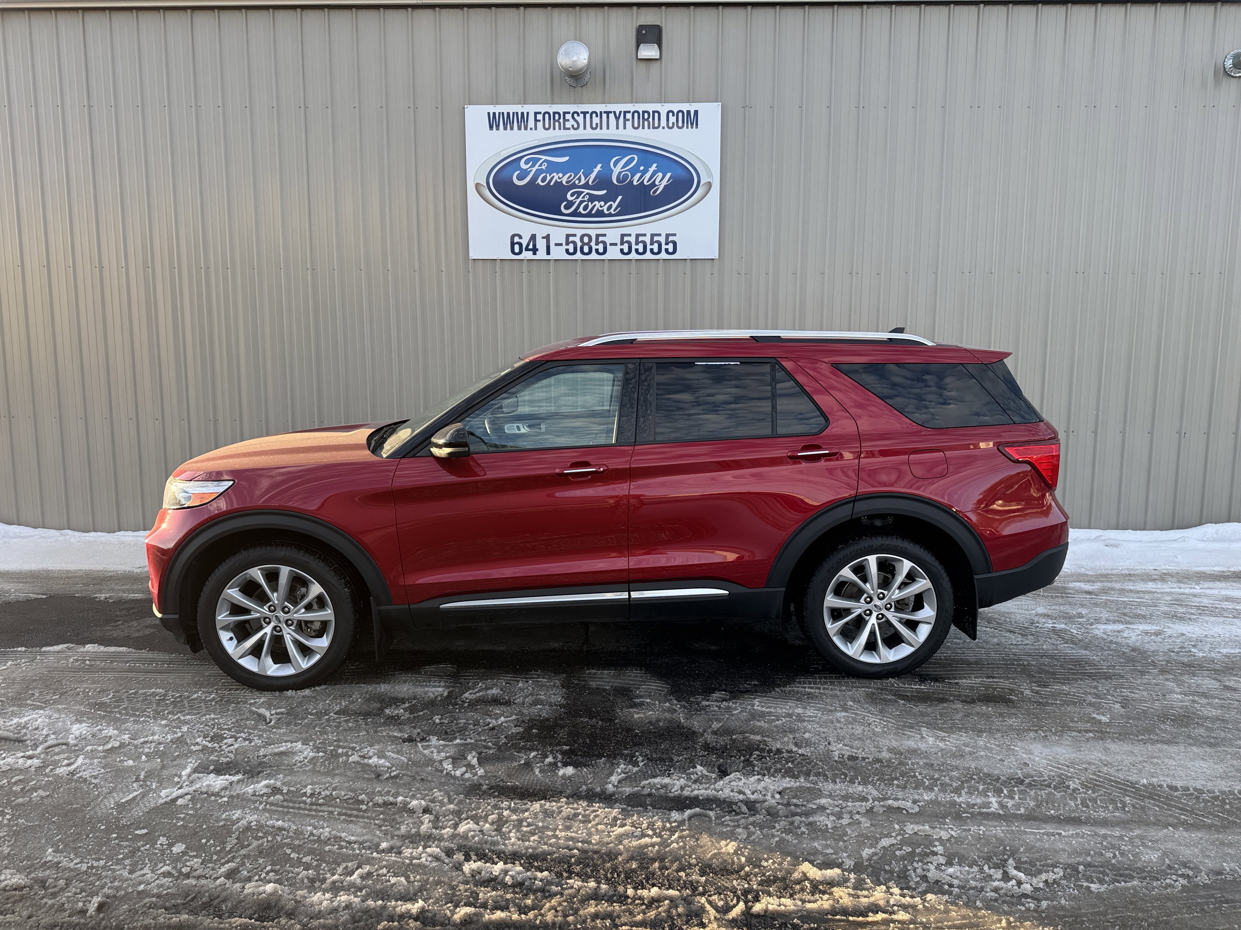 2023 Ford Explorer Platinum