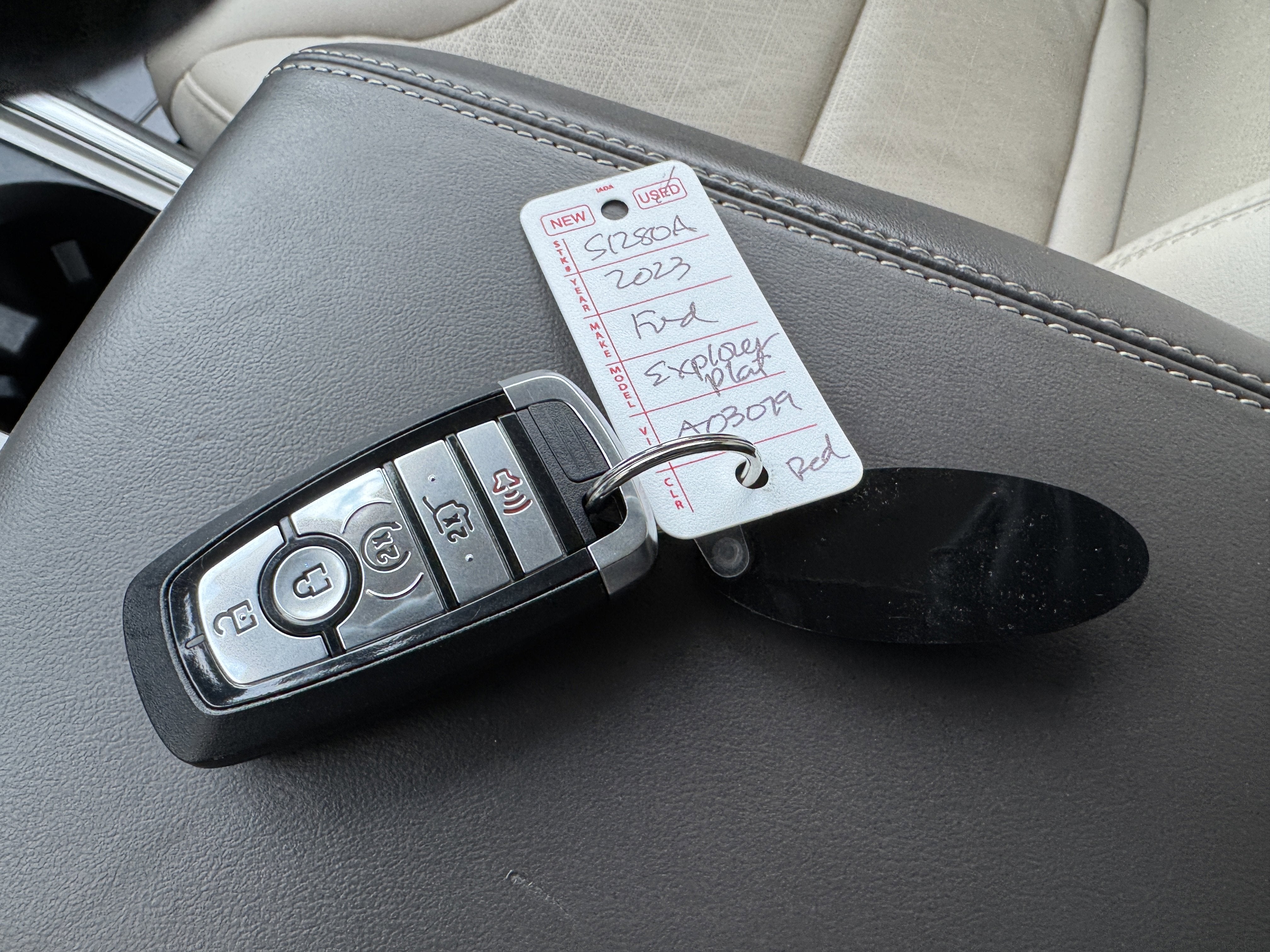 2023 Ford Explorer Platinum