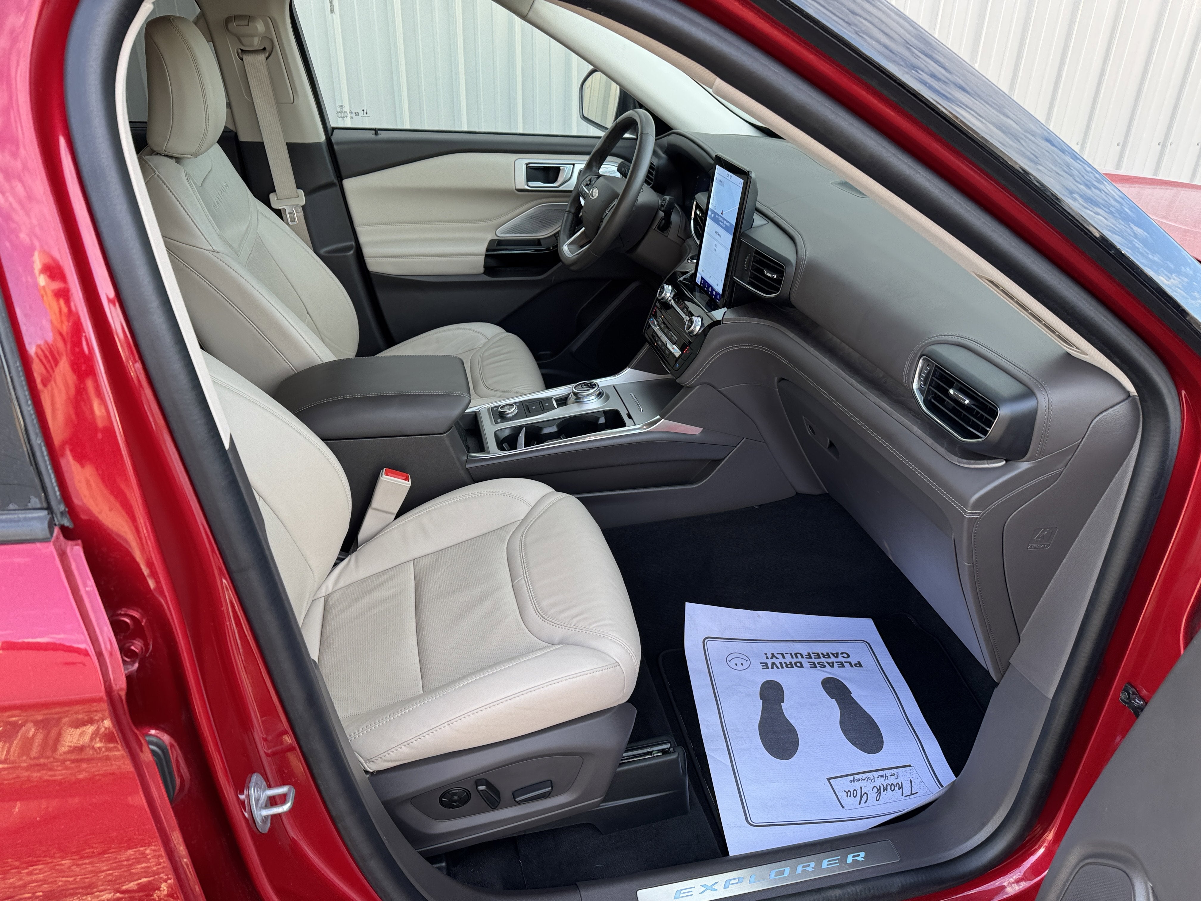 2023 Ford Explorer Platinum