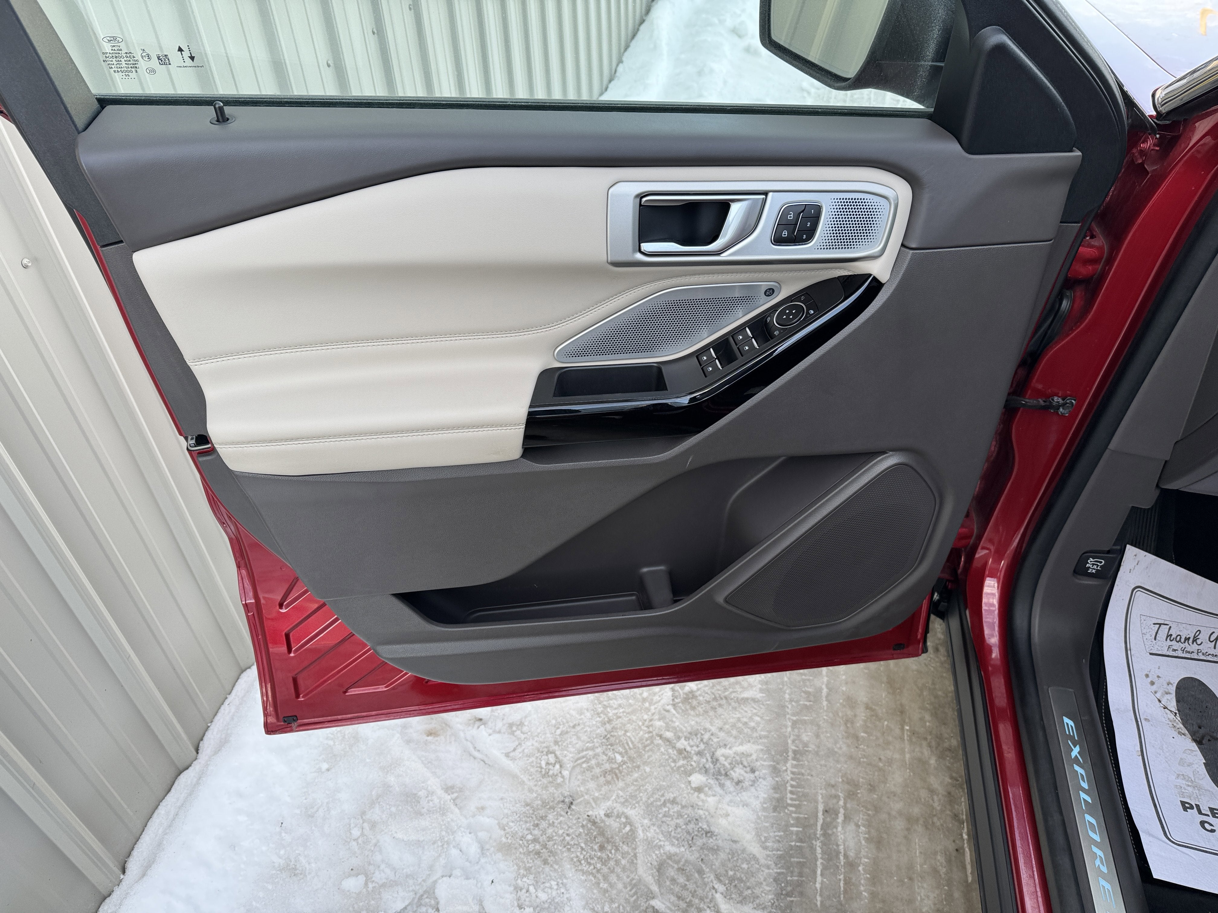 2023 Ford Explorer Platinum