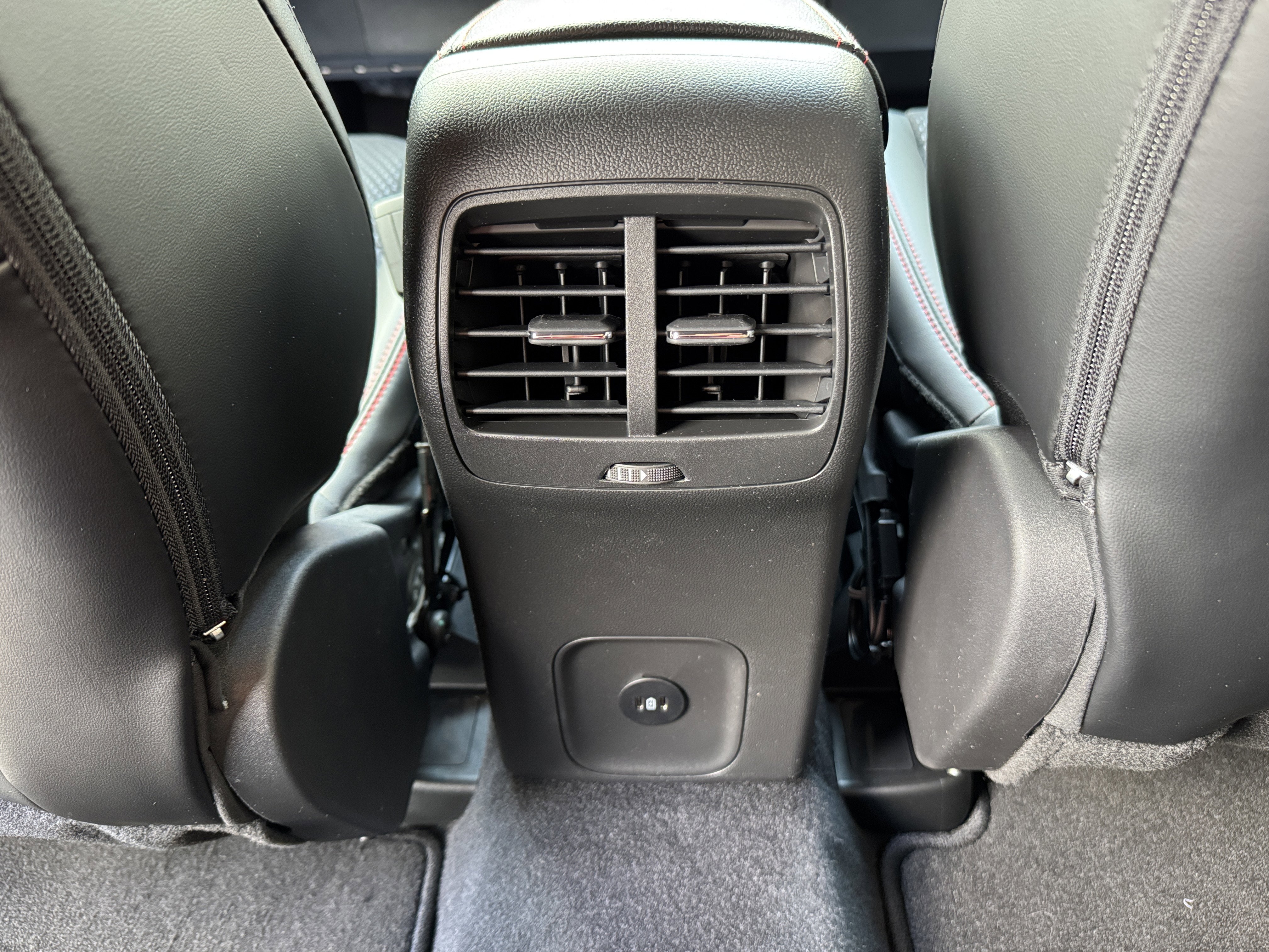 2026 Ford Escape Hybrid ST-Line Select - Photo 30