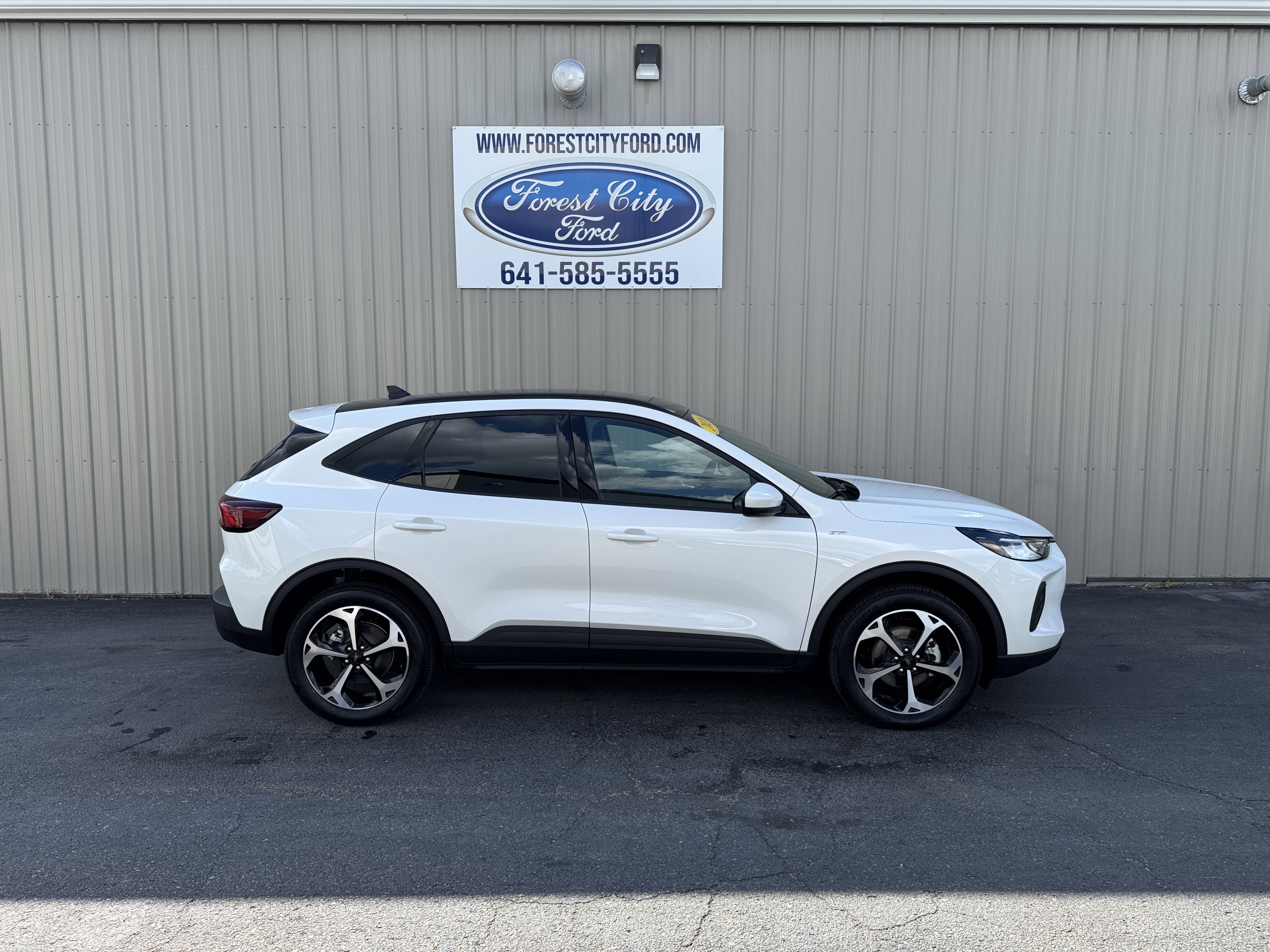 2026 Ford Escape Hybrid ST-Line Select - Photo 6