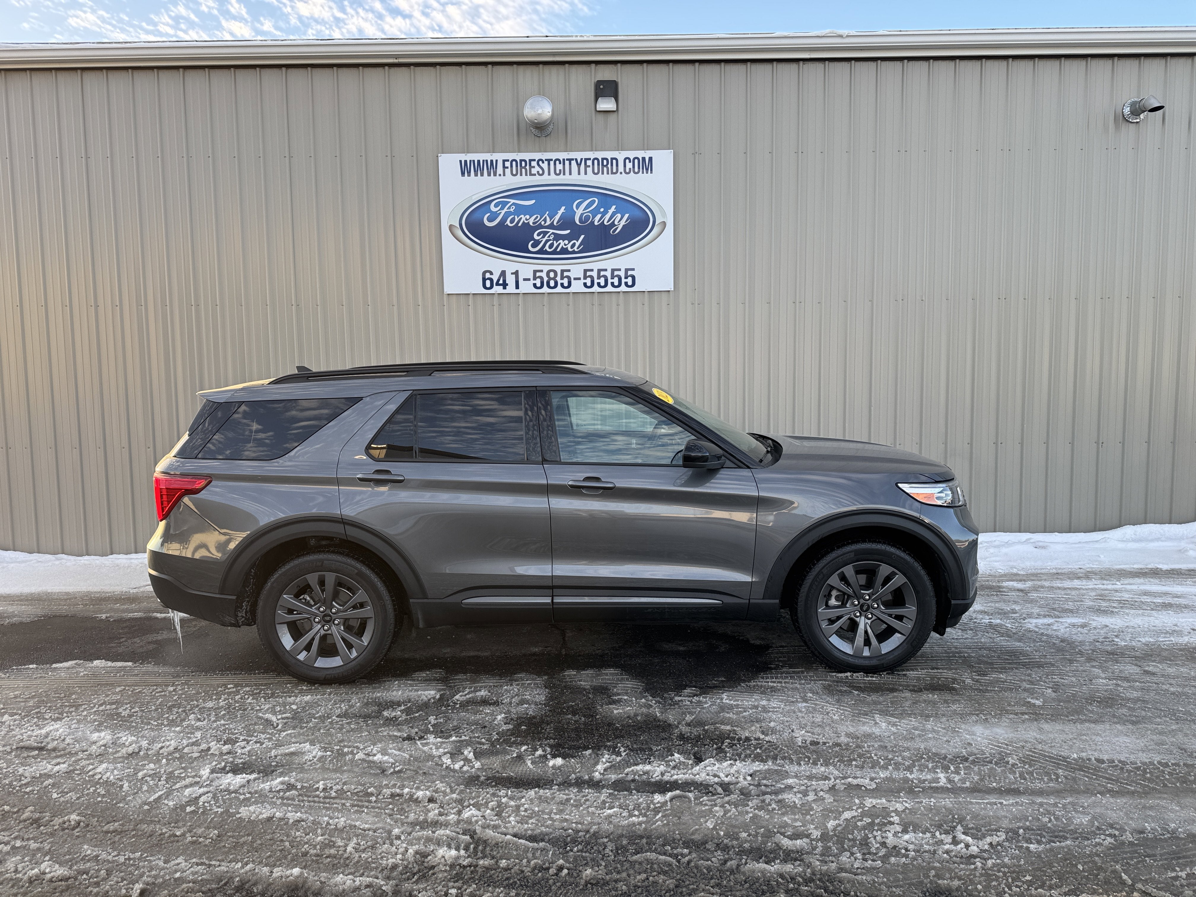 2023 Ford Explorer XLT