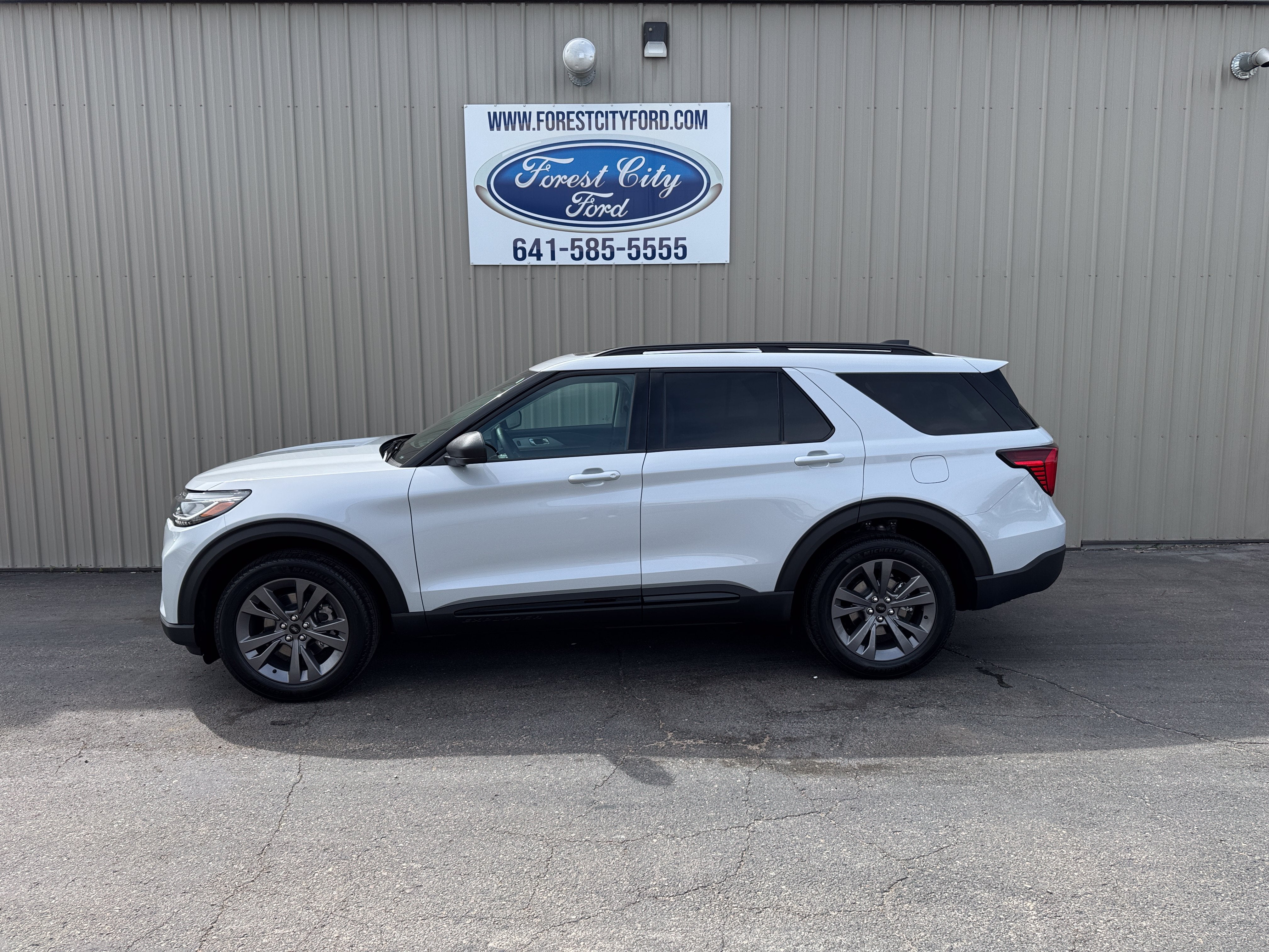 2026 Ford Explorer Active w/200A Pkg