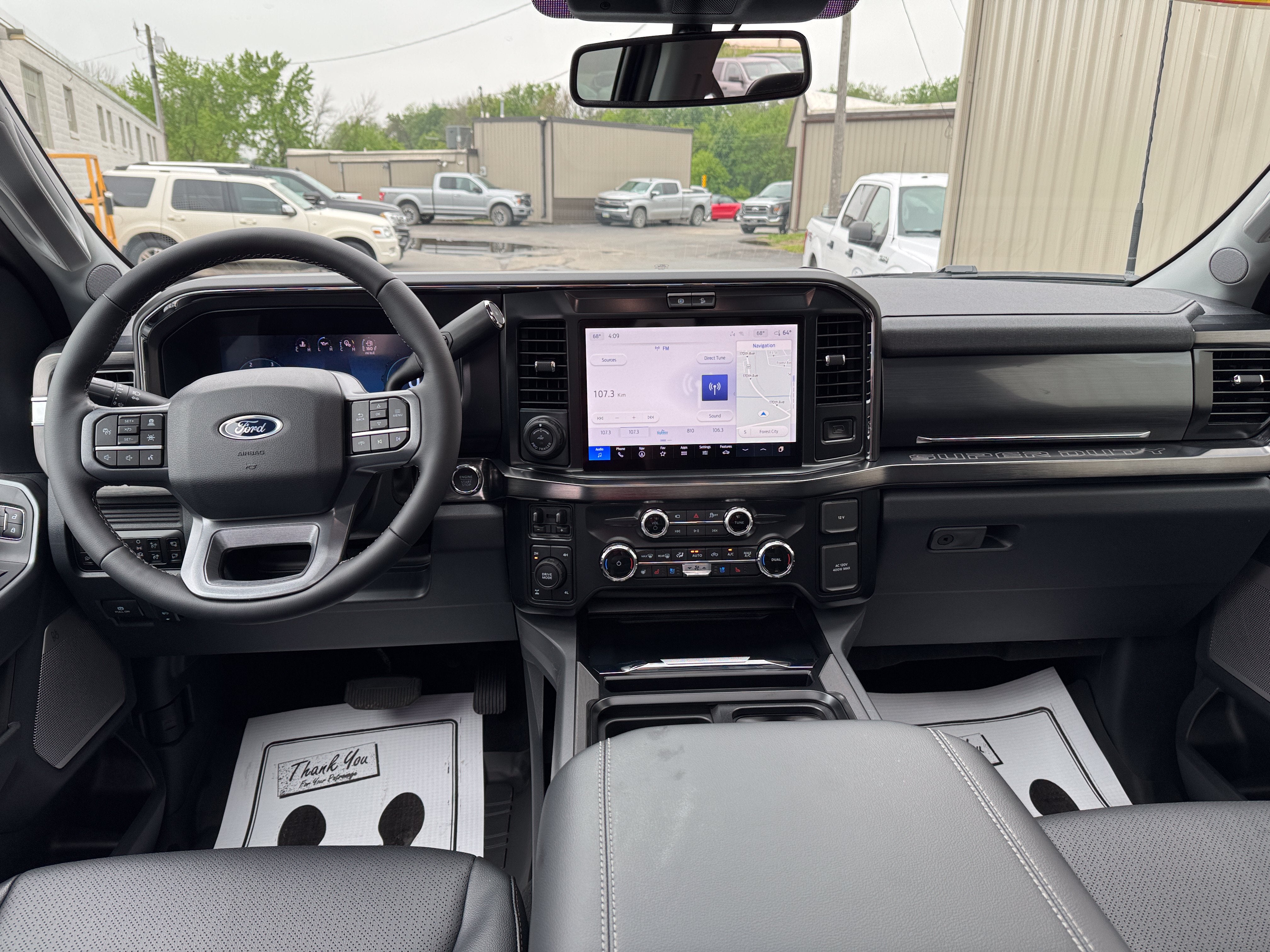 2026 Ford Super Duty F-350 SRW LARIAT