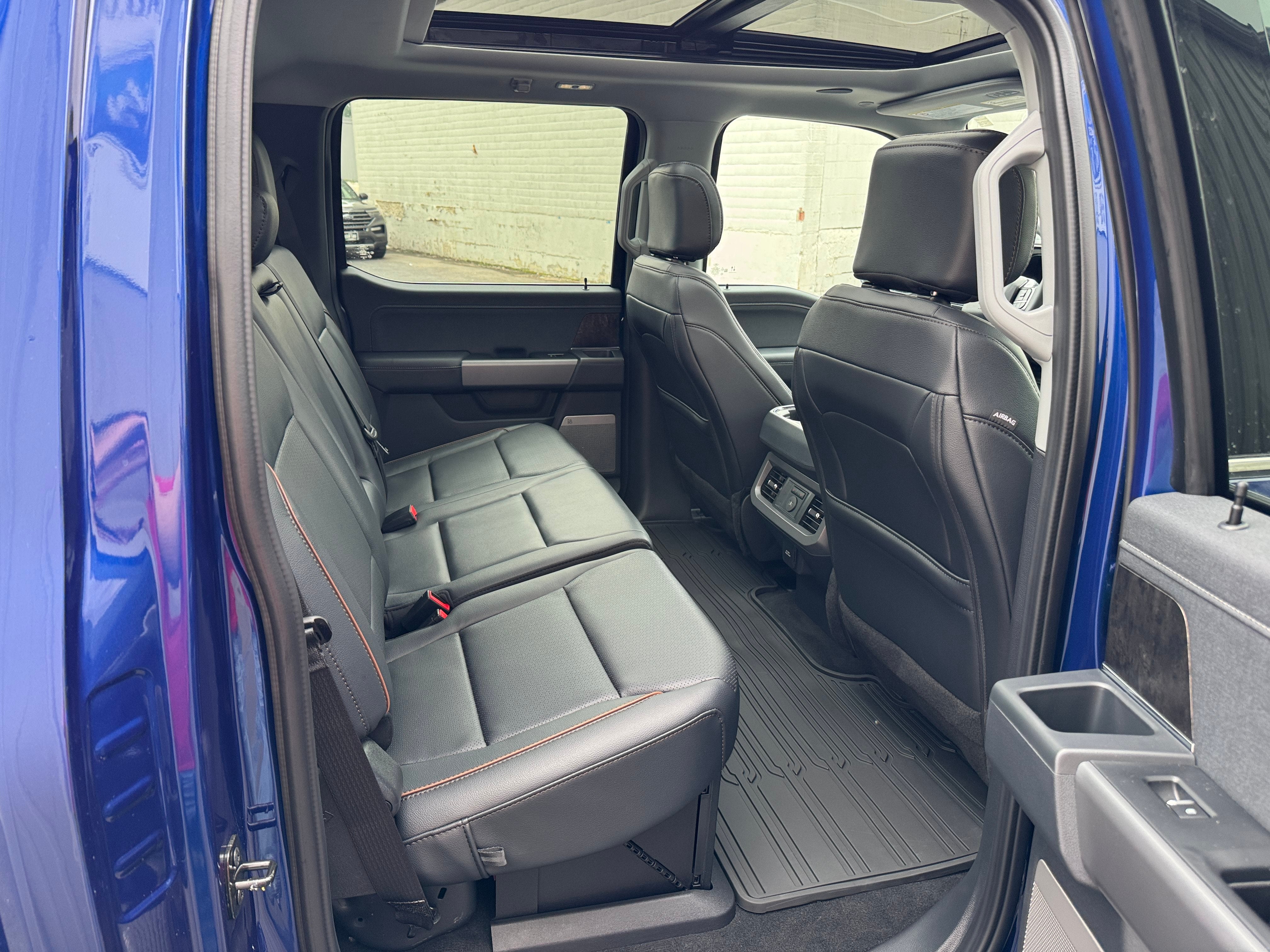 2026 Ford Super Duty F-350 SRW LARIAT