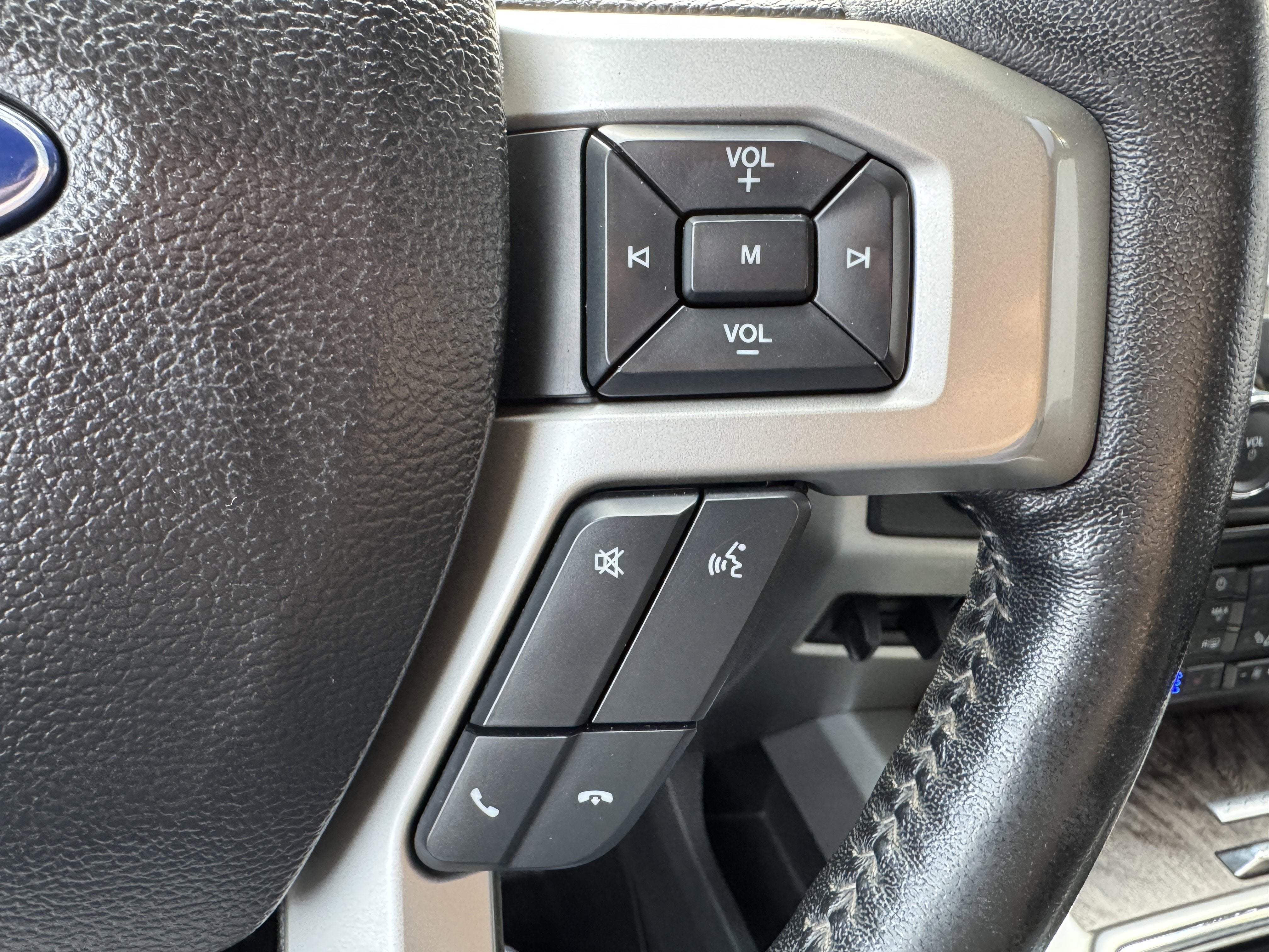 2017 Ford Super Duty F-350 SRW Lariat