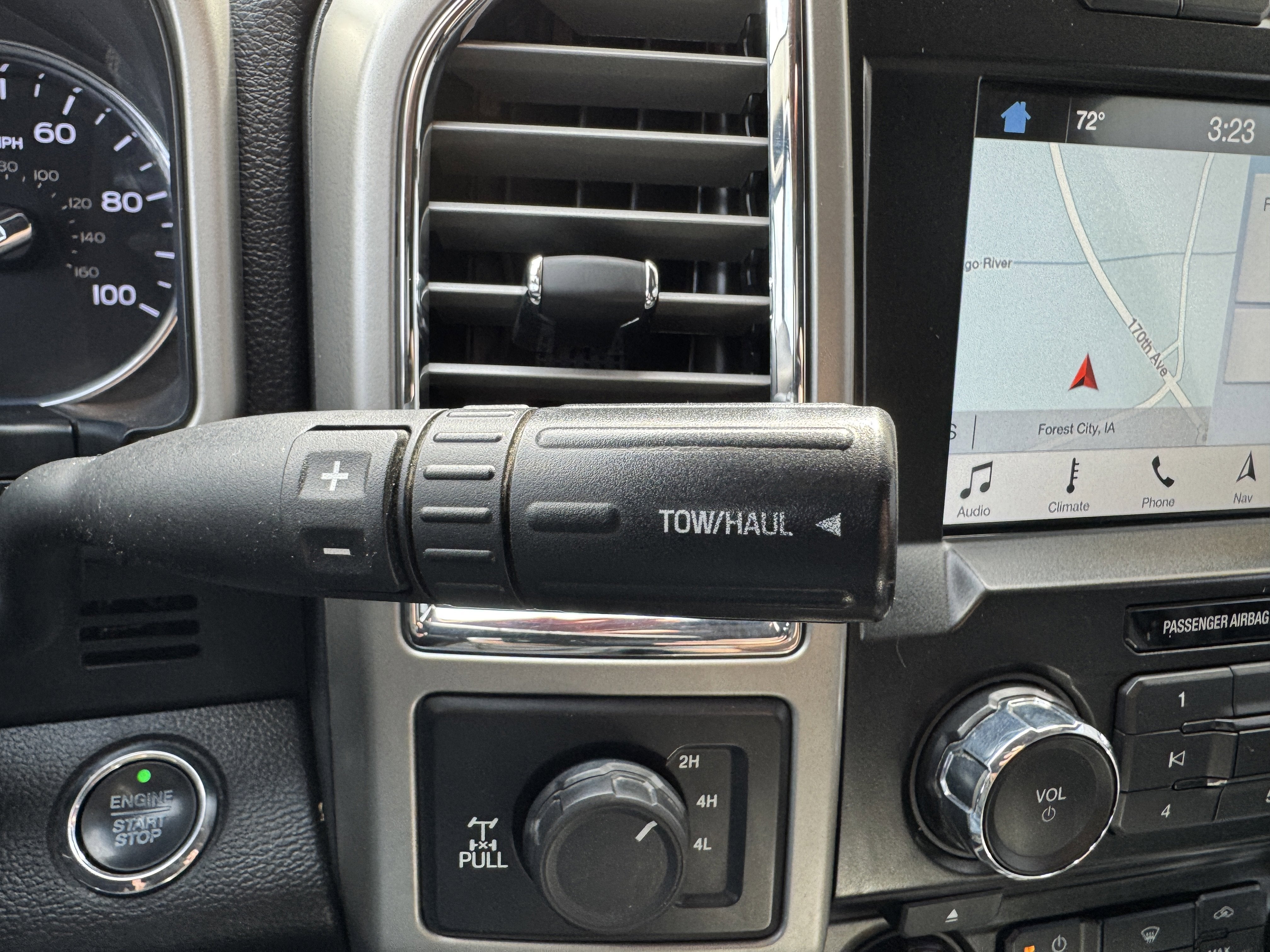 2017 Ford Super Duty F-350 SRW Lariat