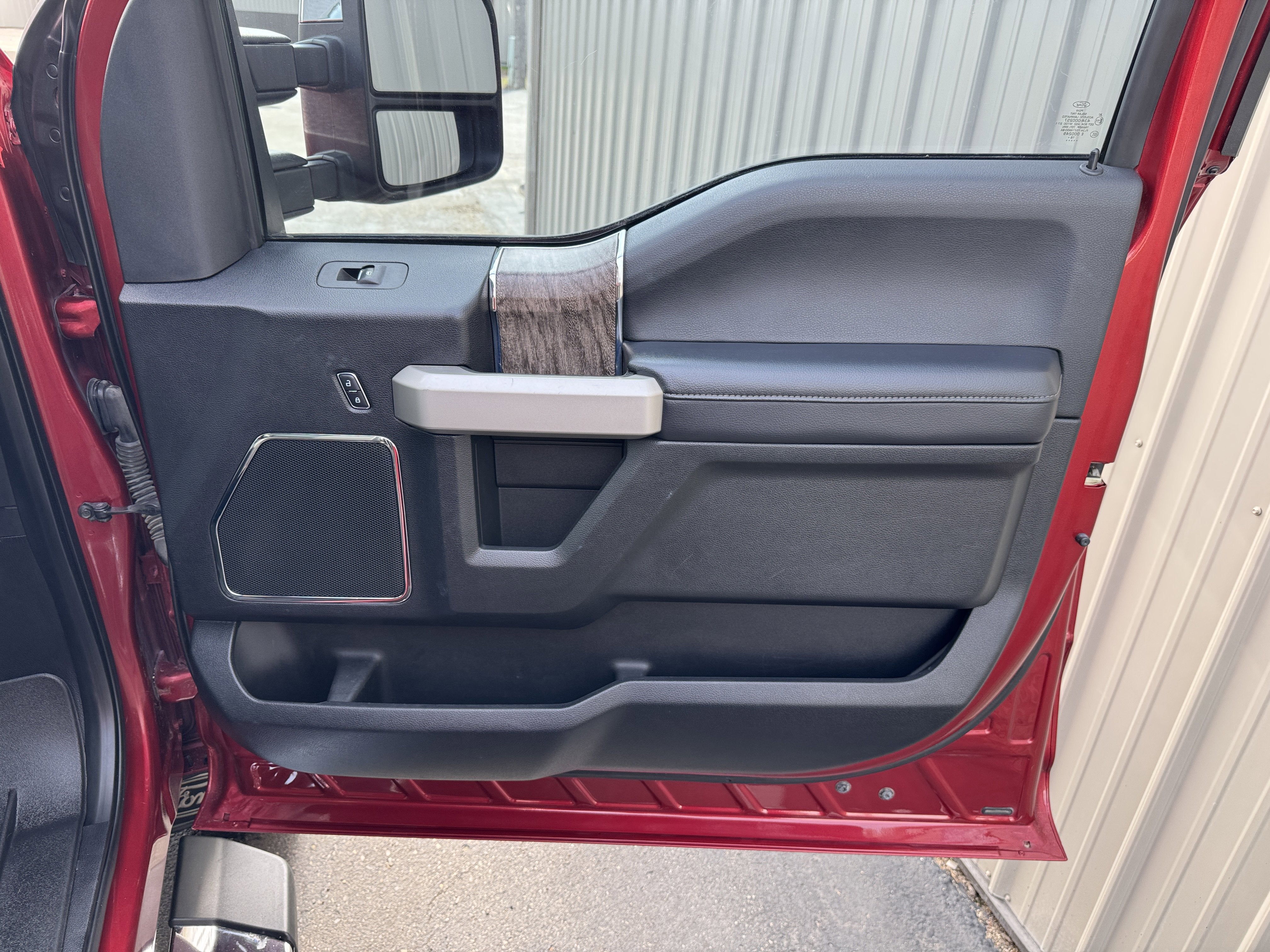 2017 Ford Super Duty F-350 SRW Lariat