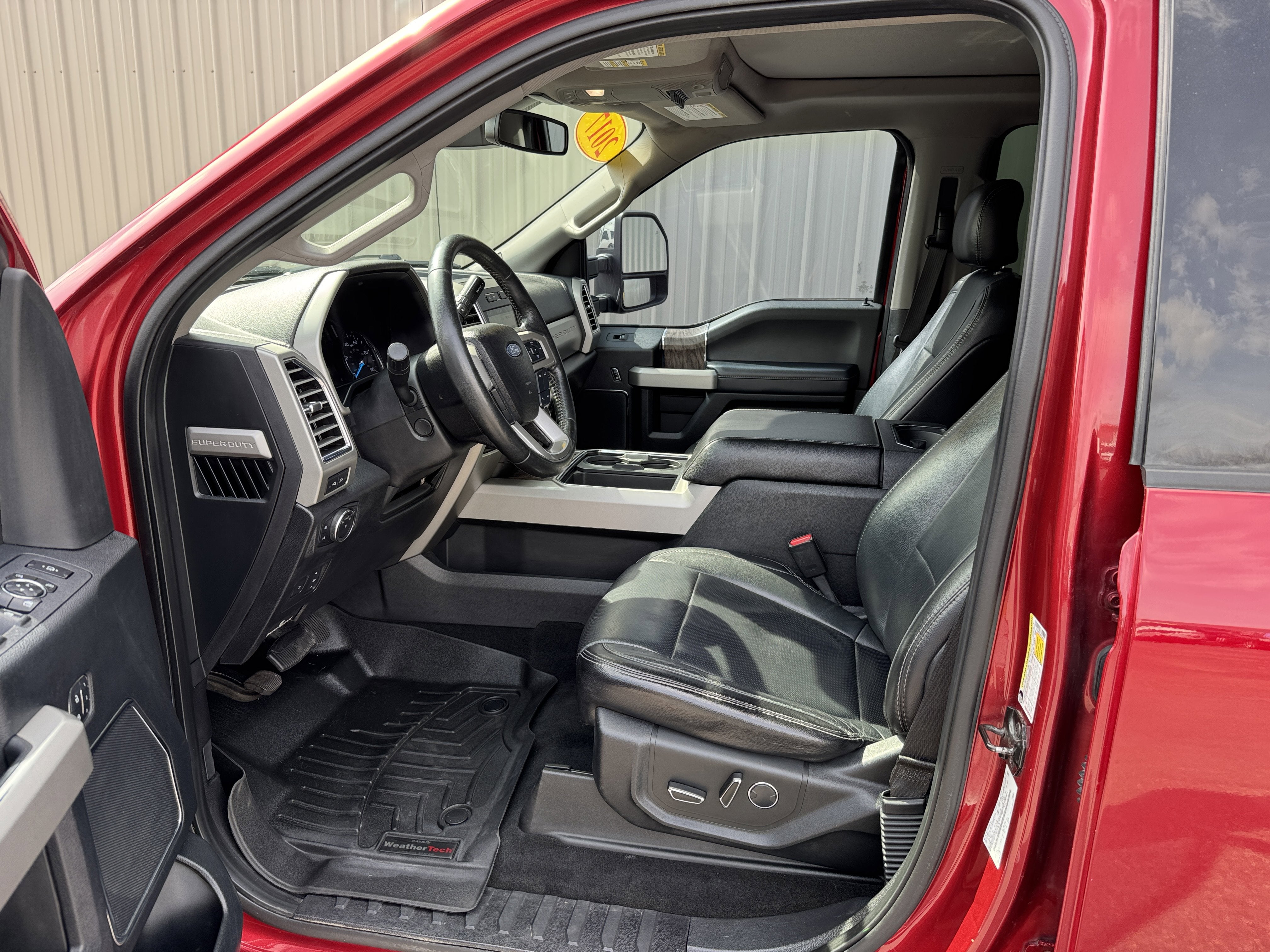 2017 Ford Super Duty F-350 SRW Lariat