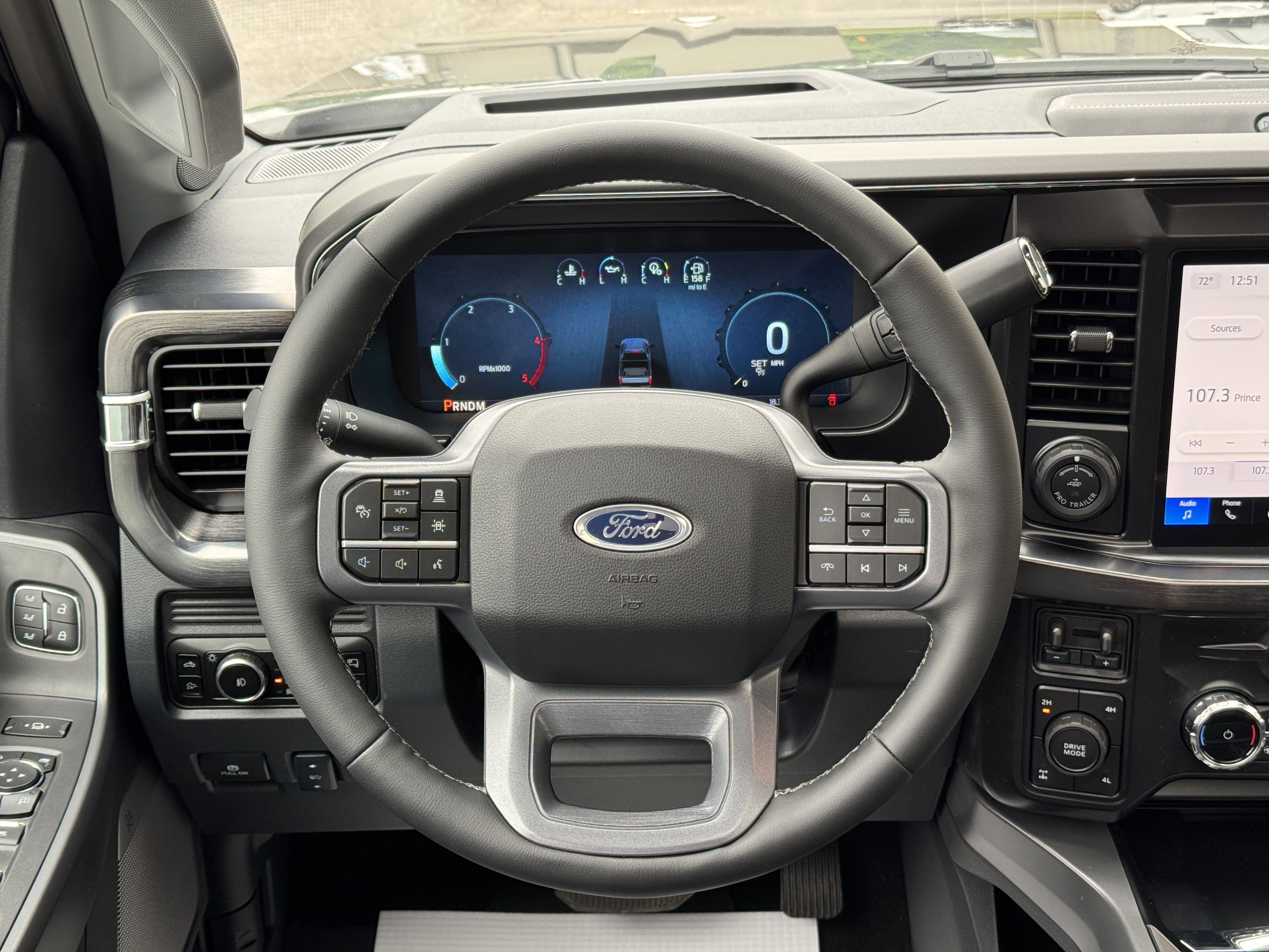 2026 Ford Super Duty F-350 SRW LARIAT