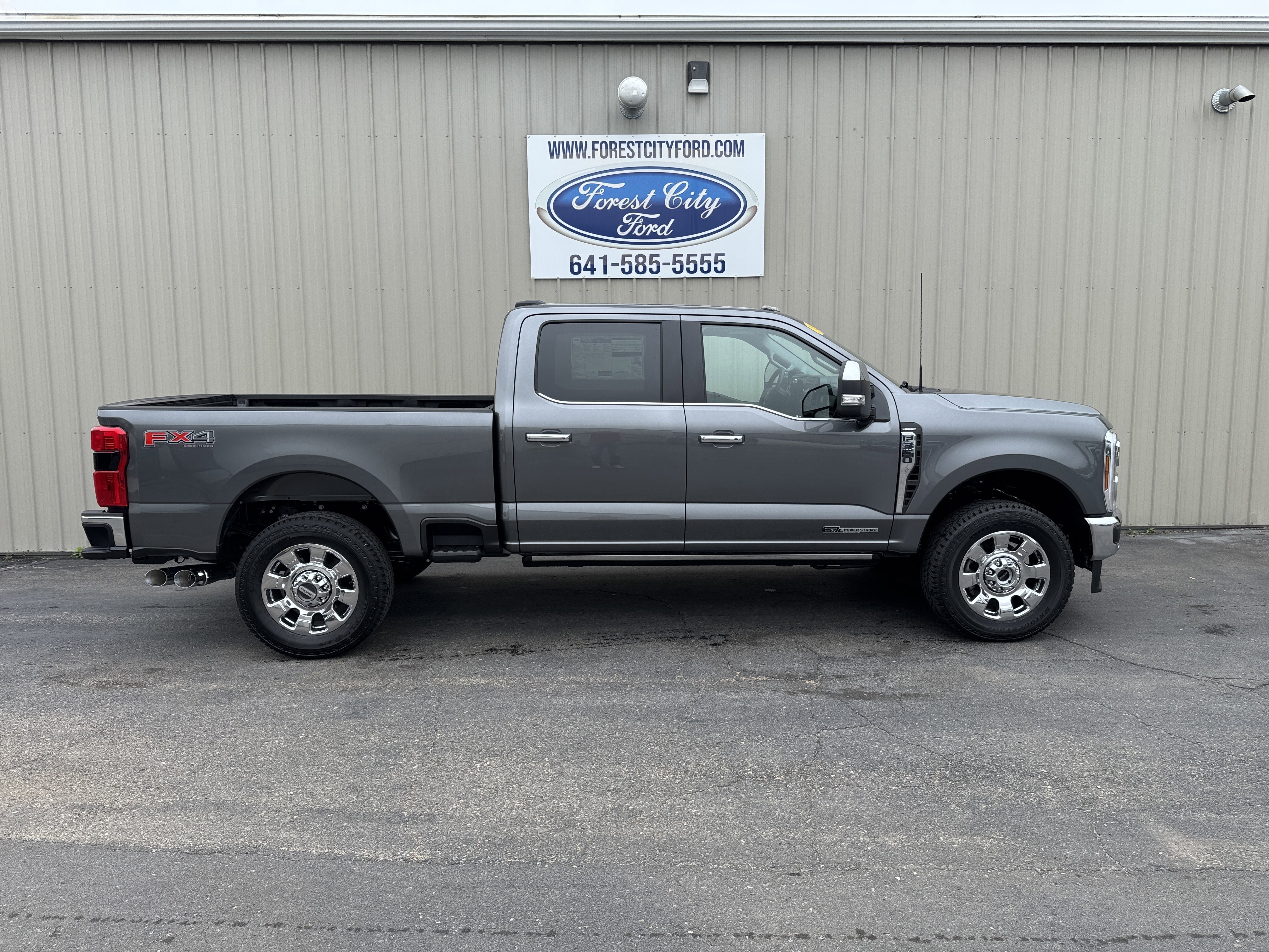 2026 Ford Super Duty F-350 SRW LARIAT