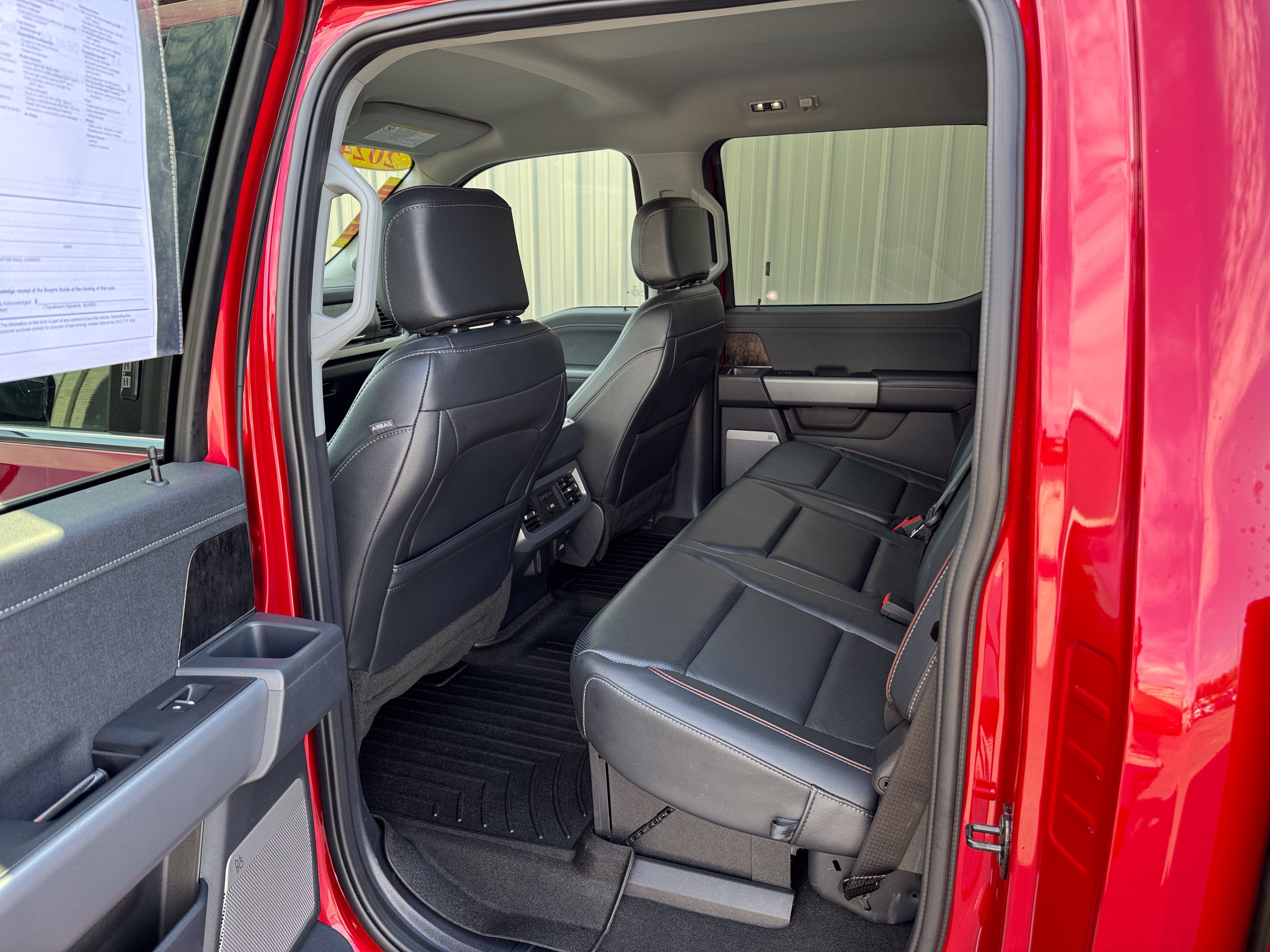 2024 Ford Super Duty F-350 SRW LARIAT