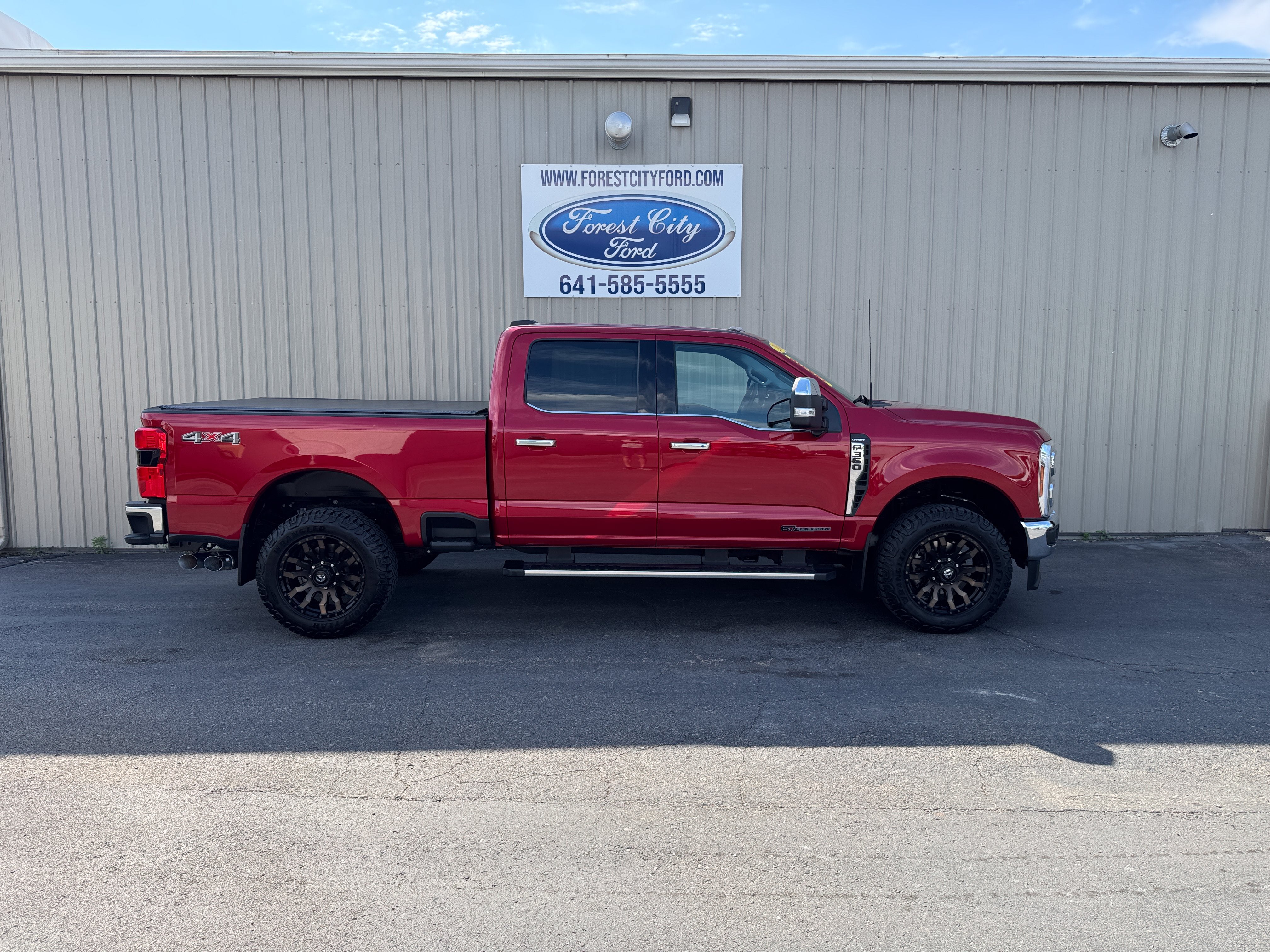 2024 Ford Super Duty F-350 SRW LARIAT