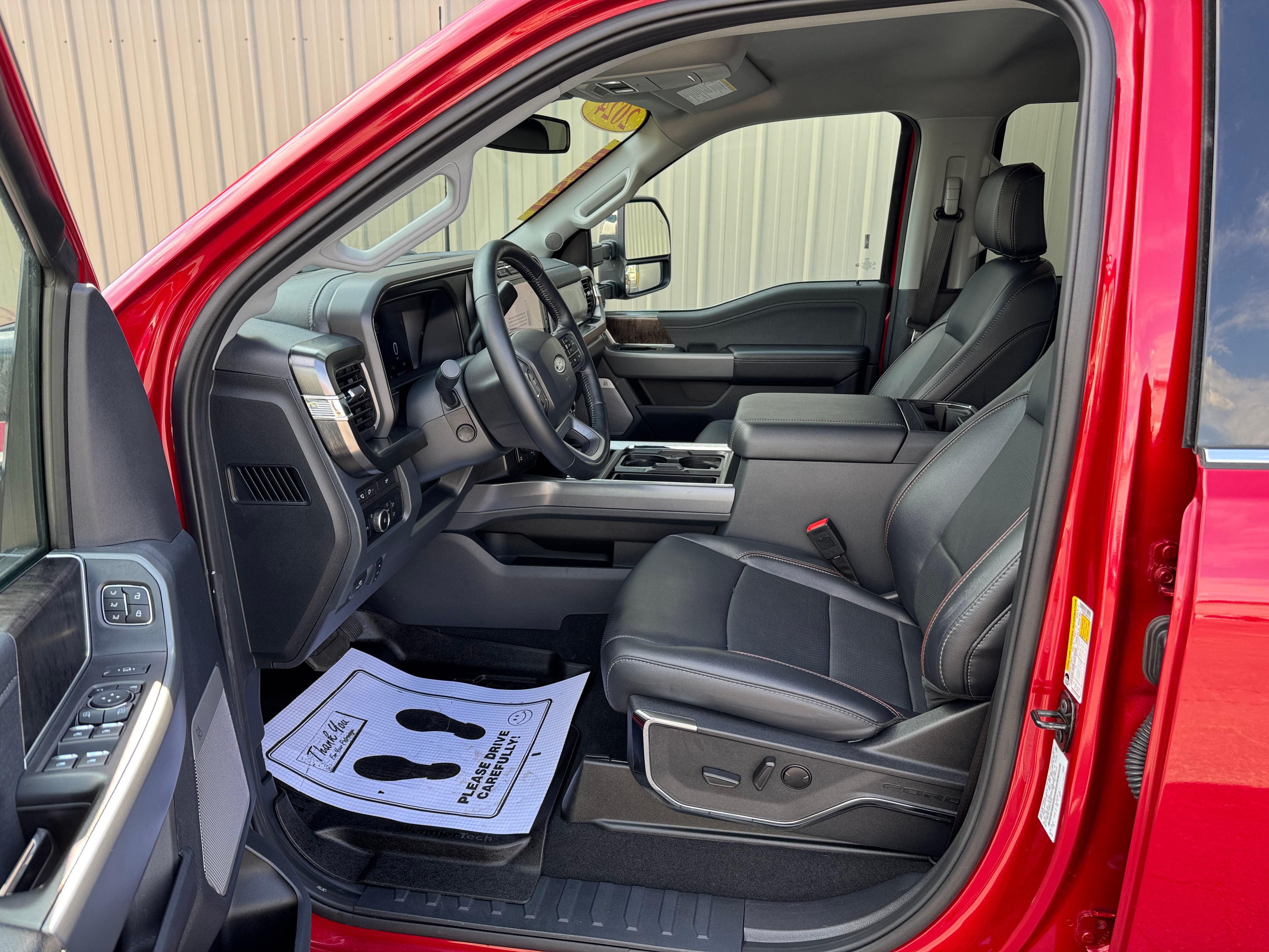 2024 Ford Super Duty F-350 SRW LARIAT