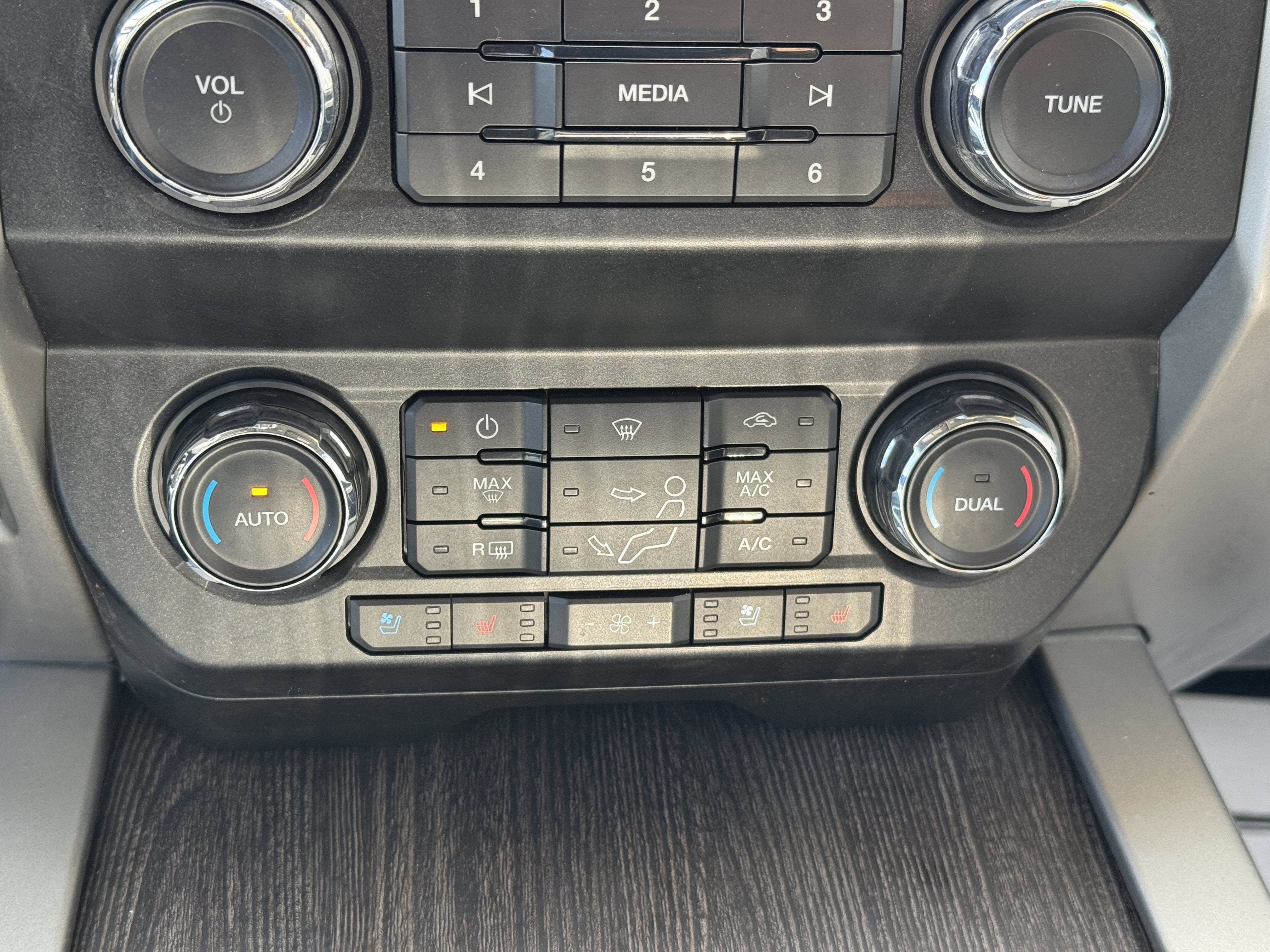 2021 Ford Super Duty F-350 SRW LARIAT