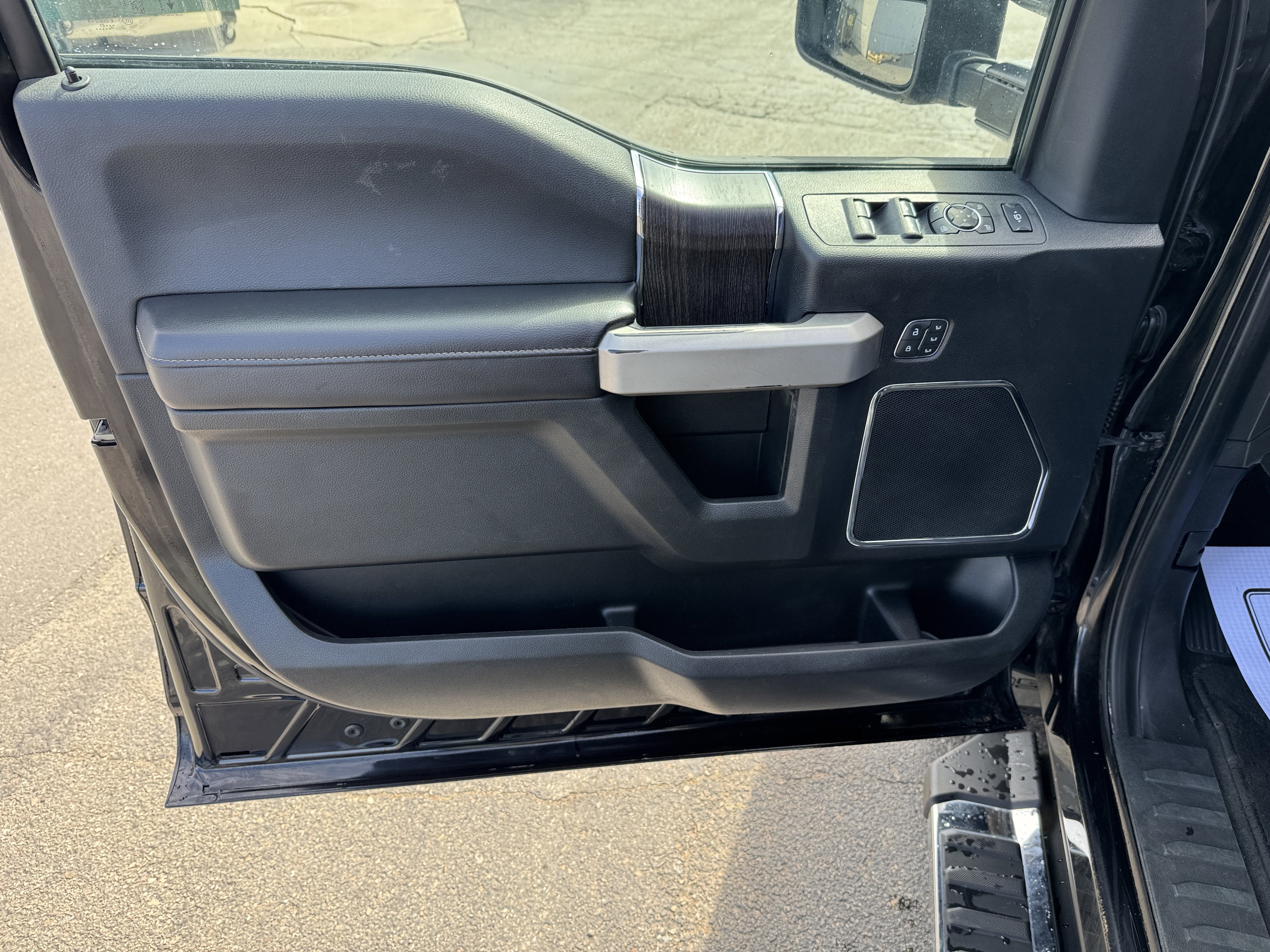 2021 Ford Super Duty F-350 SRW LARIAT