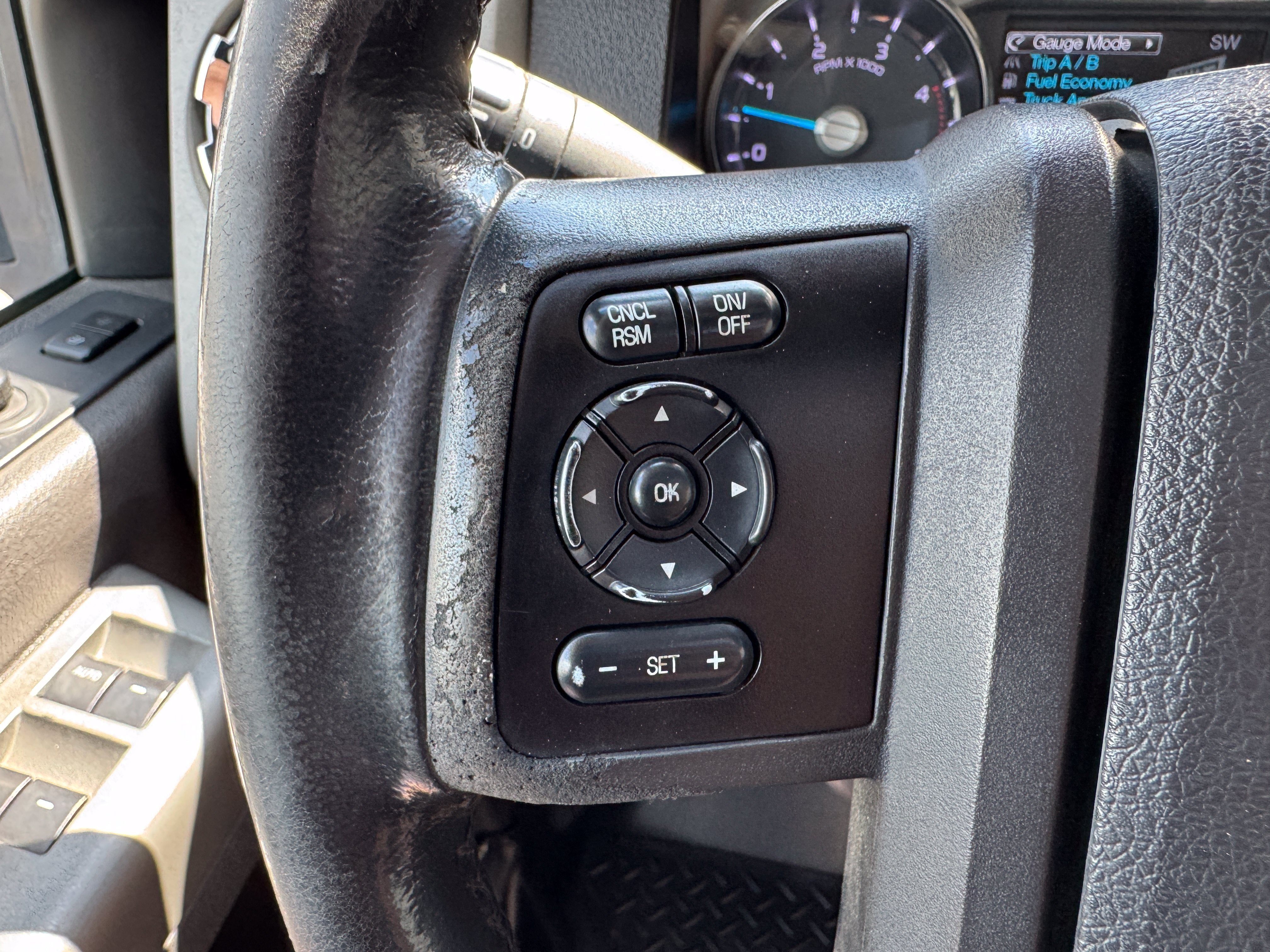 2012 Ford Super Duty F-350 SRW Lariat