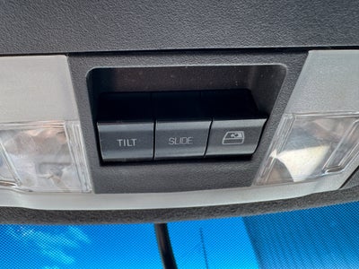 2012 Ford Super Duty F-350 SRW Lariat