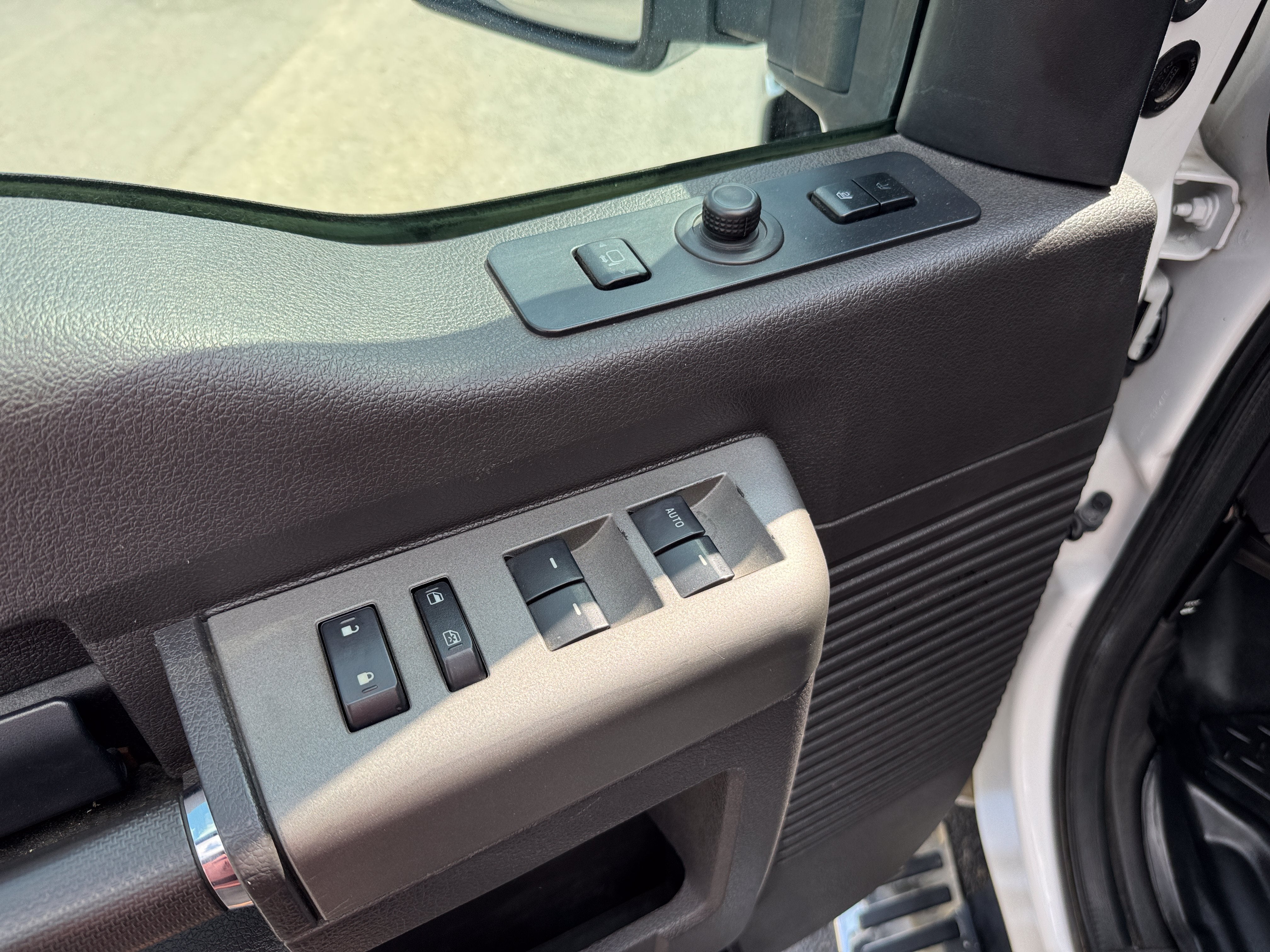 2012 Ford Super Duty F-350 SRW Lariat