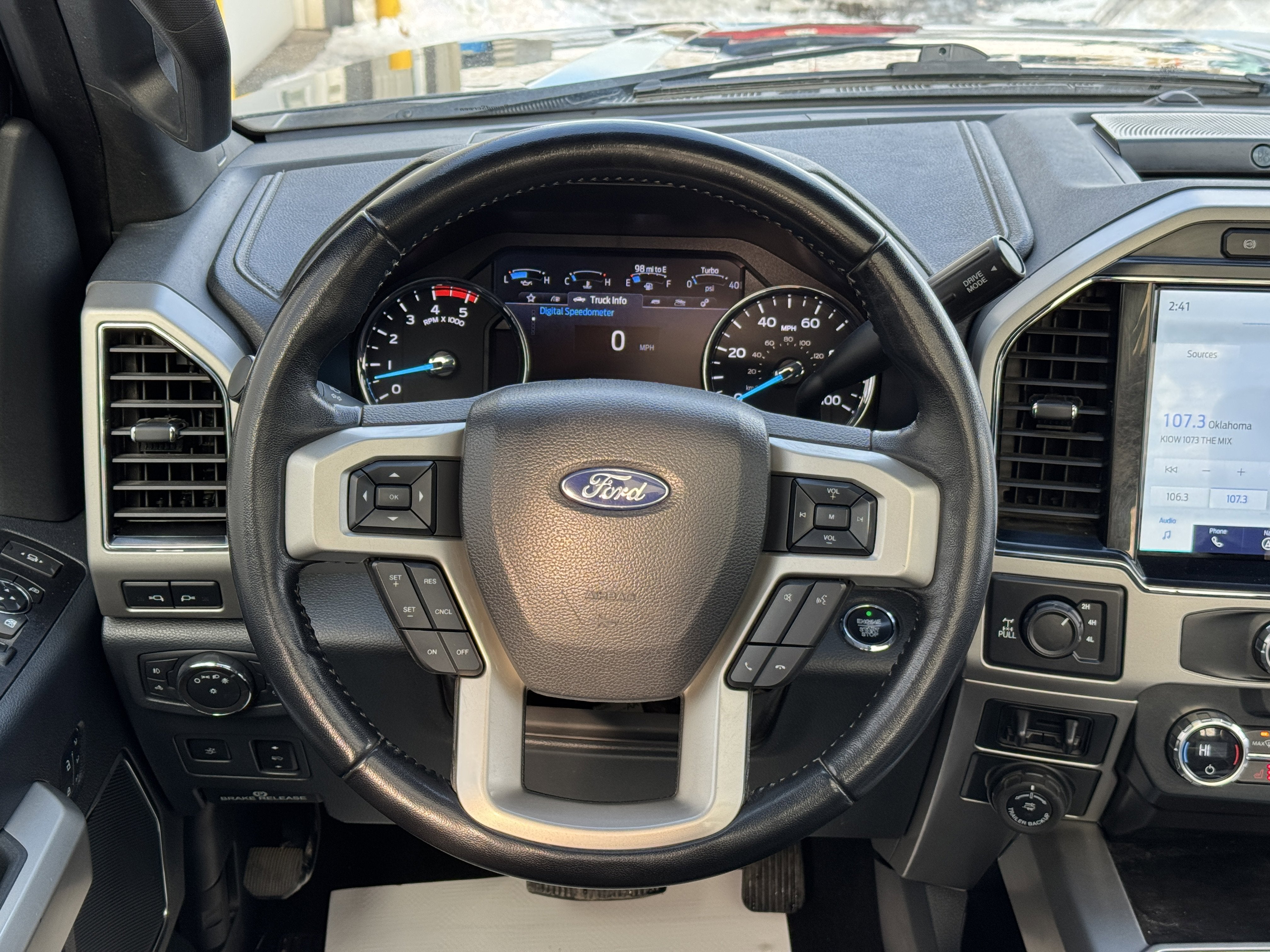 2022 Ford Super Duty F-350 SRW LARIAT