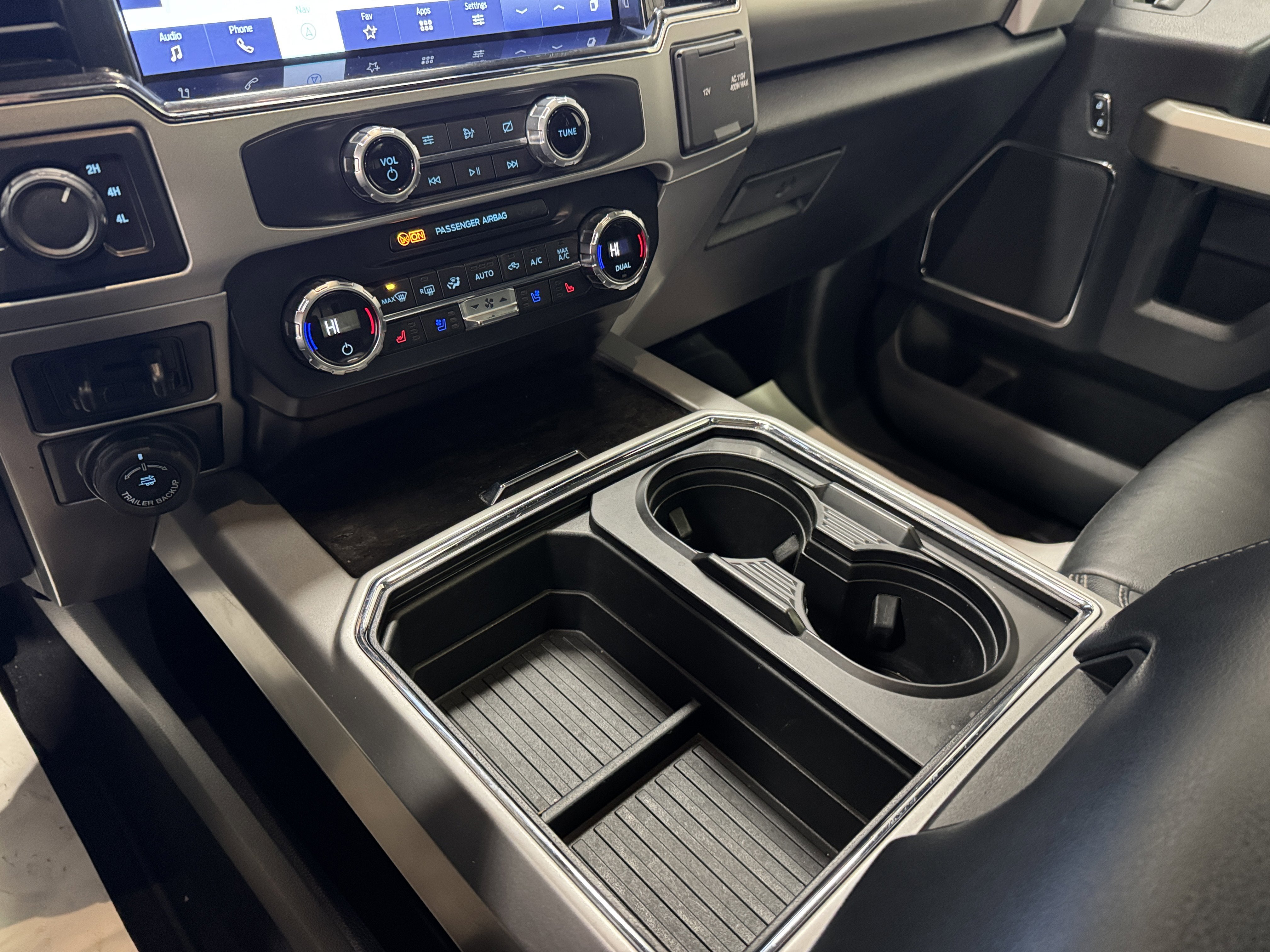 2022 Ford Super Duty F-350 SRW LARIAT