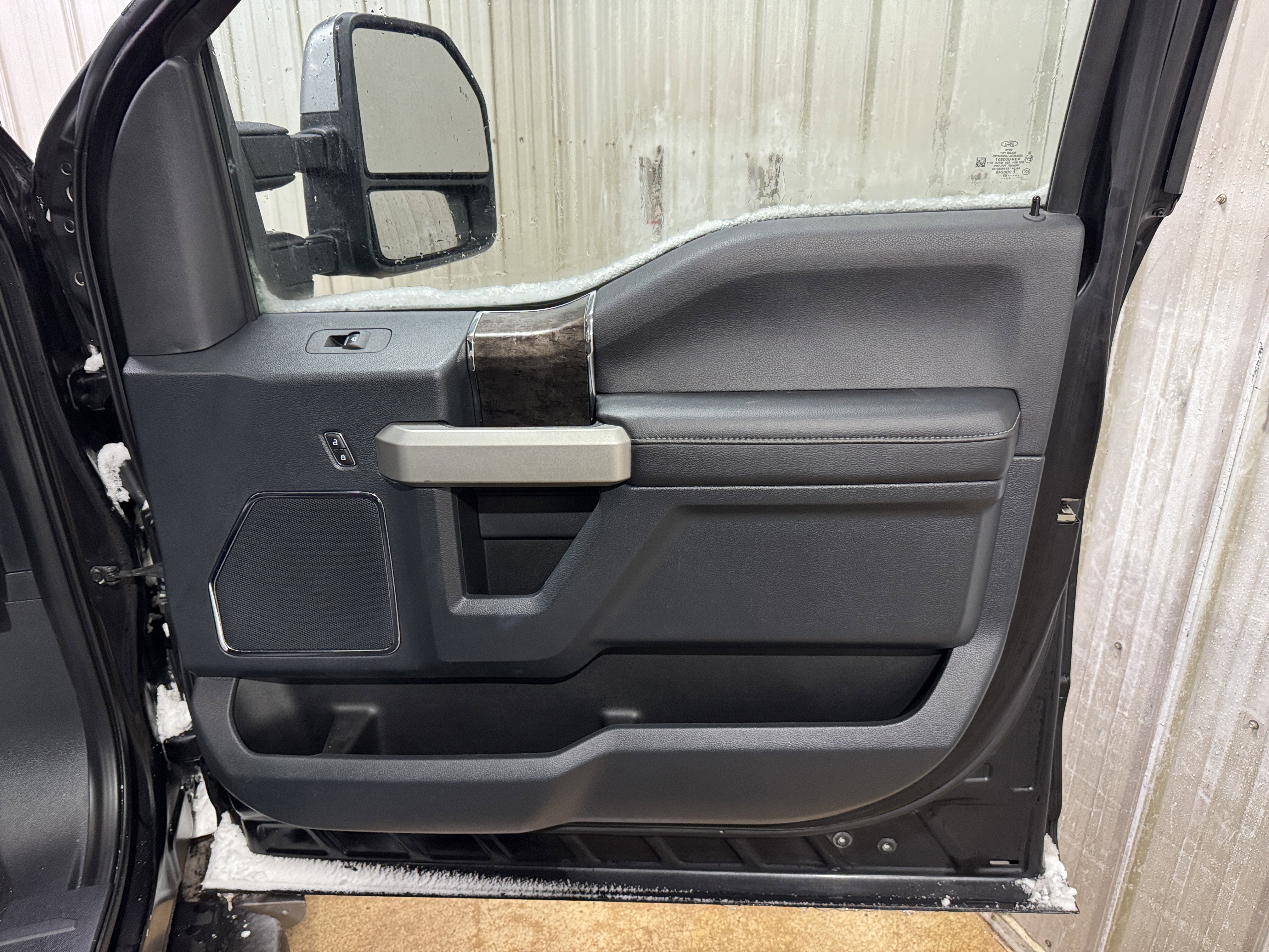 2022 Ford Super Duty F-350 SRW LARIAT