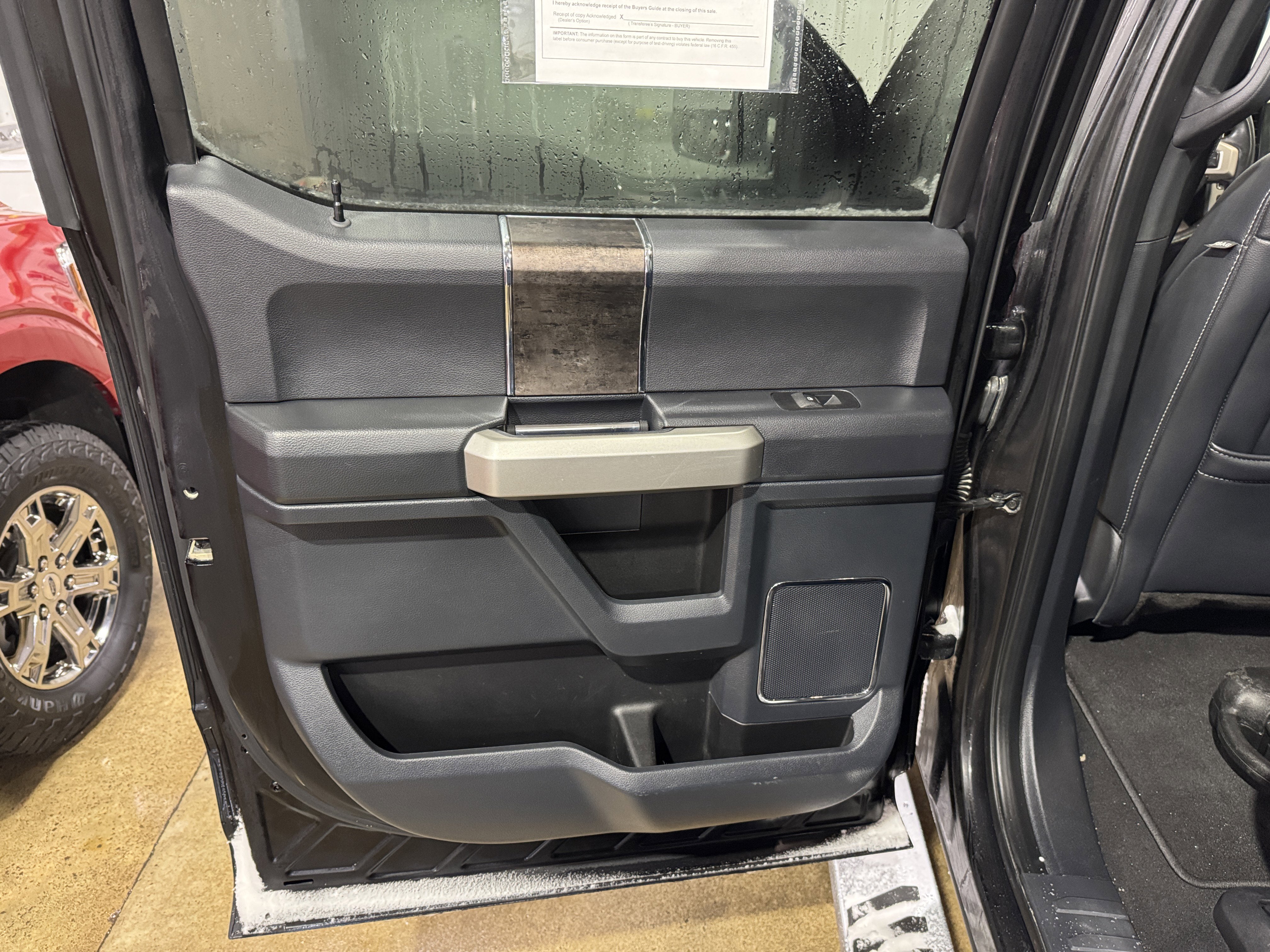 2022 Ford Super Duty F-350 SRW LARIAT