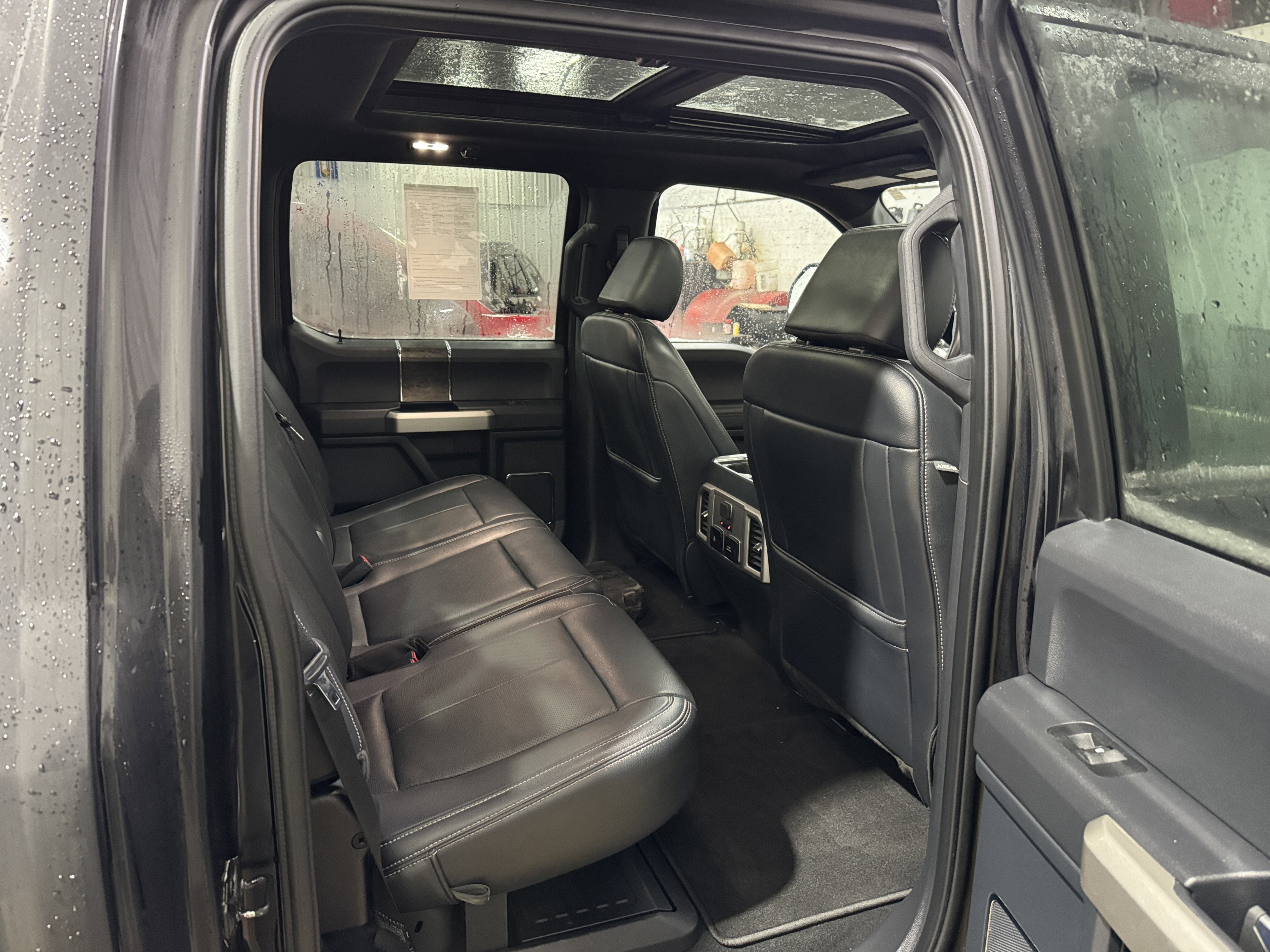 2022 Ford Super Duty F-350 SRW LARIAT