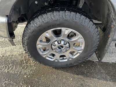 2022 Ford Super Duty F-350 SRW LARIAT