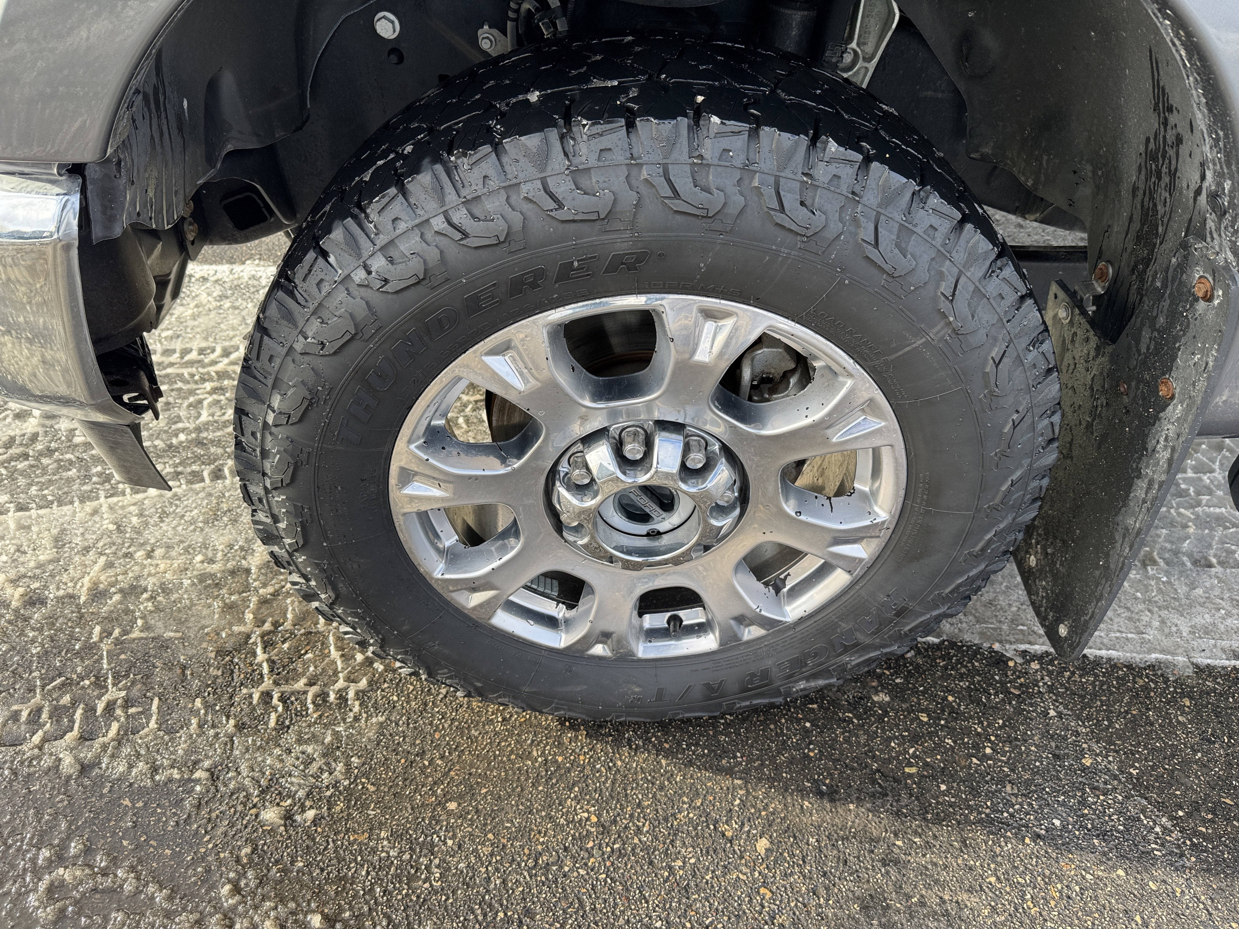 2022 Ford Super Duty F-350 SRW LARIAT