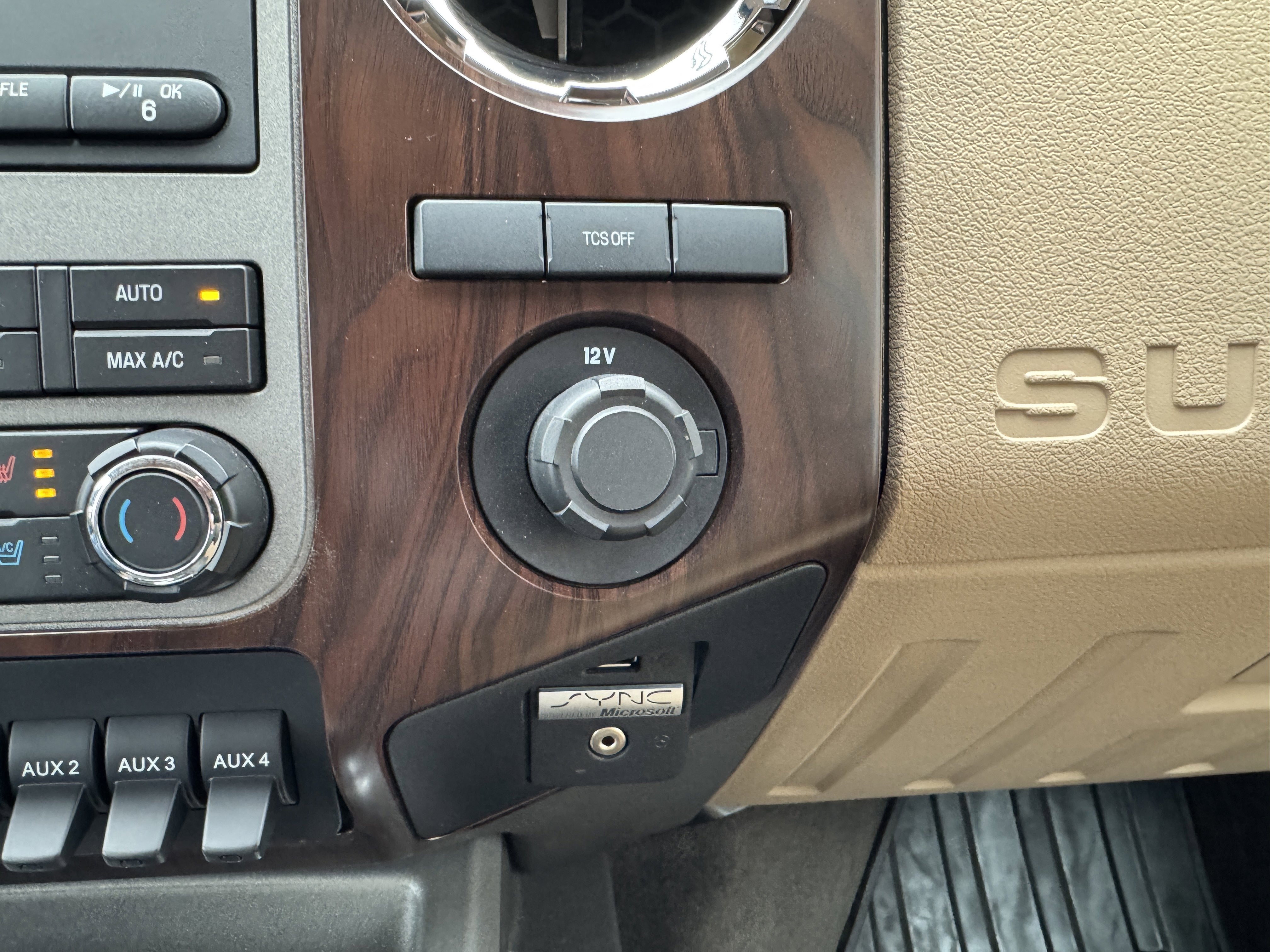 2012 Ford Super Duty F-350 DRW Lariat