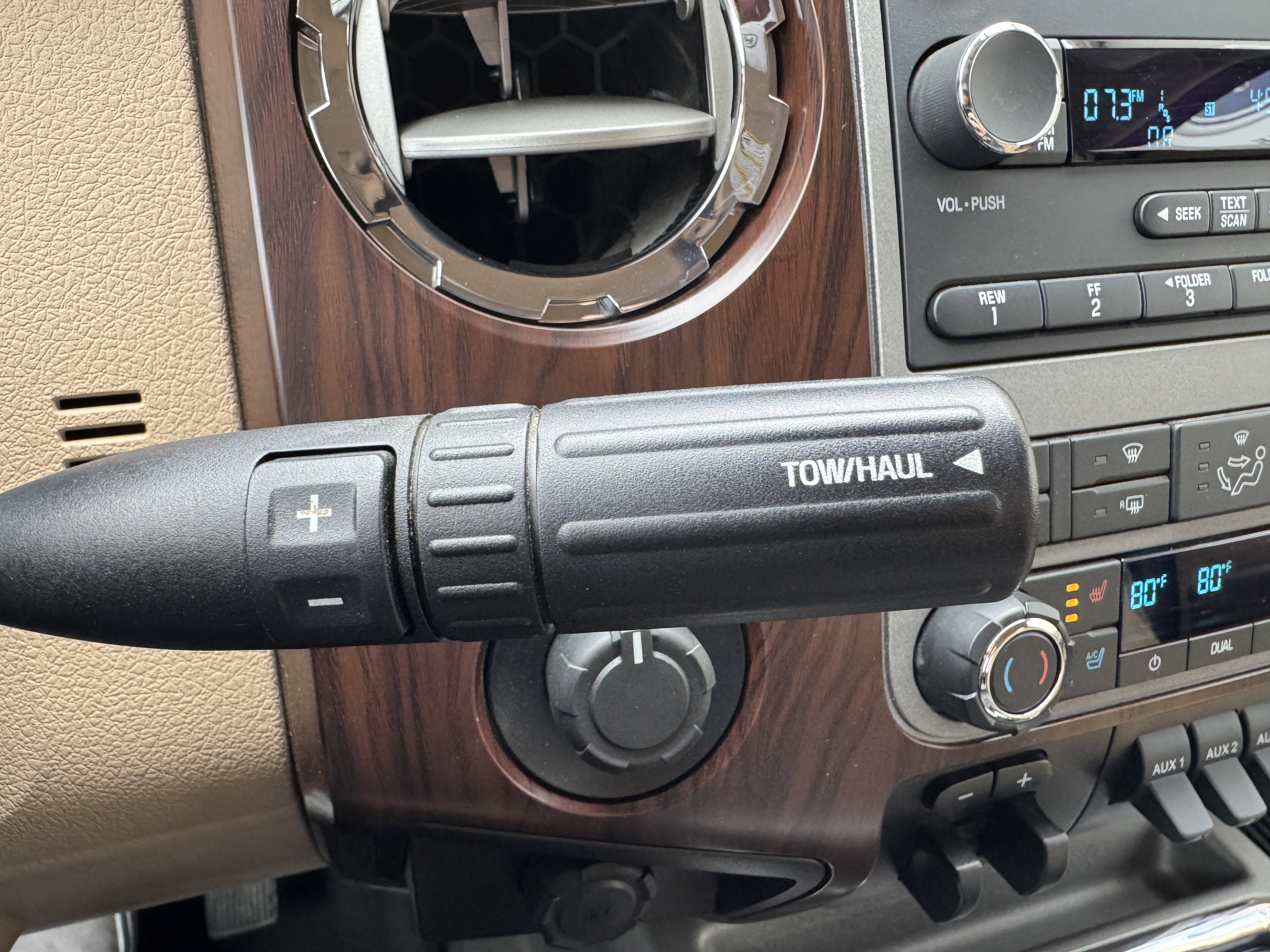 2012 Ford Super Duty F-350 DRW Lariat