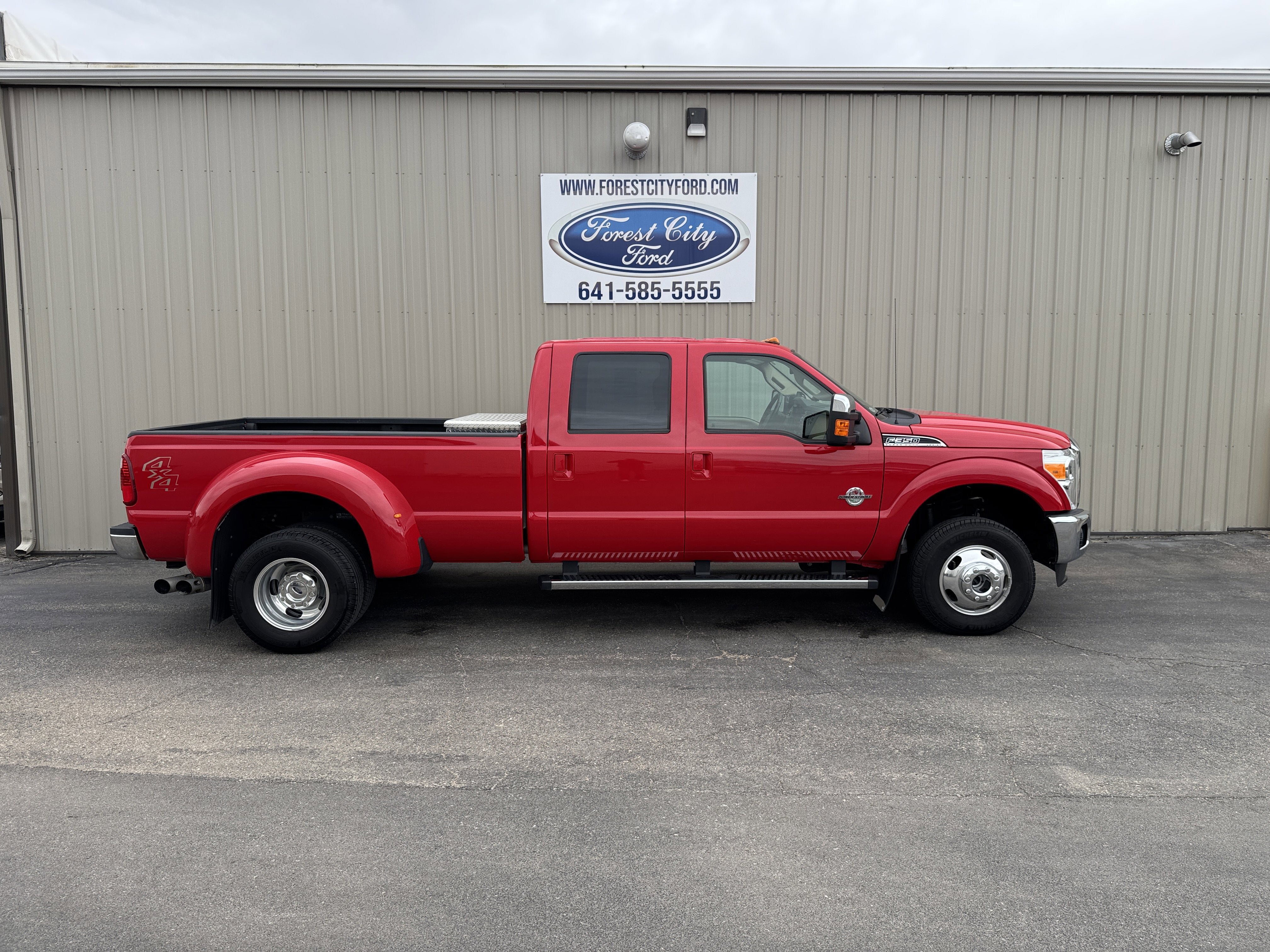 2012 Ford Super Duty F-350 DRW Lariat