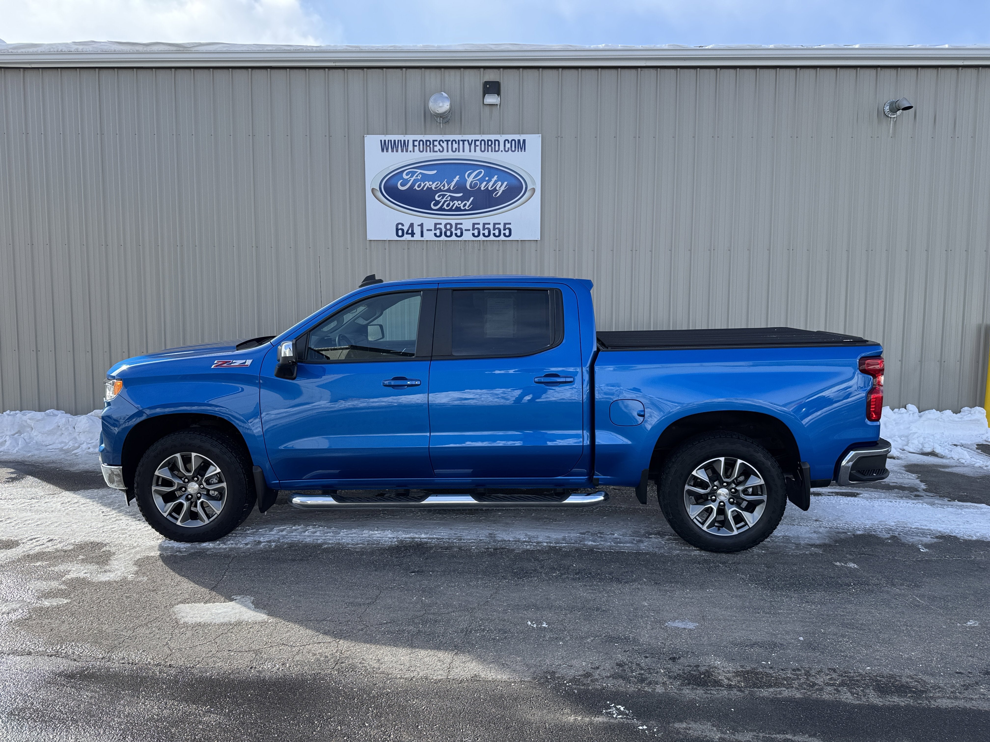 2024 Chevrolet Silverado 1500 LT