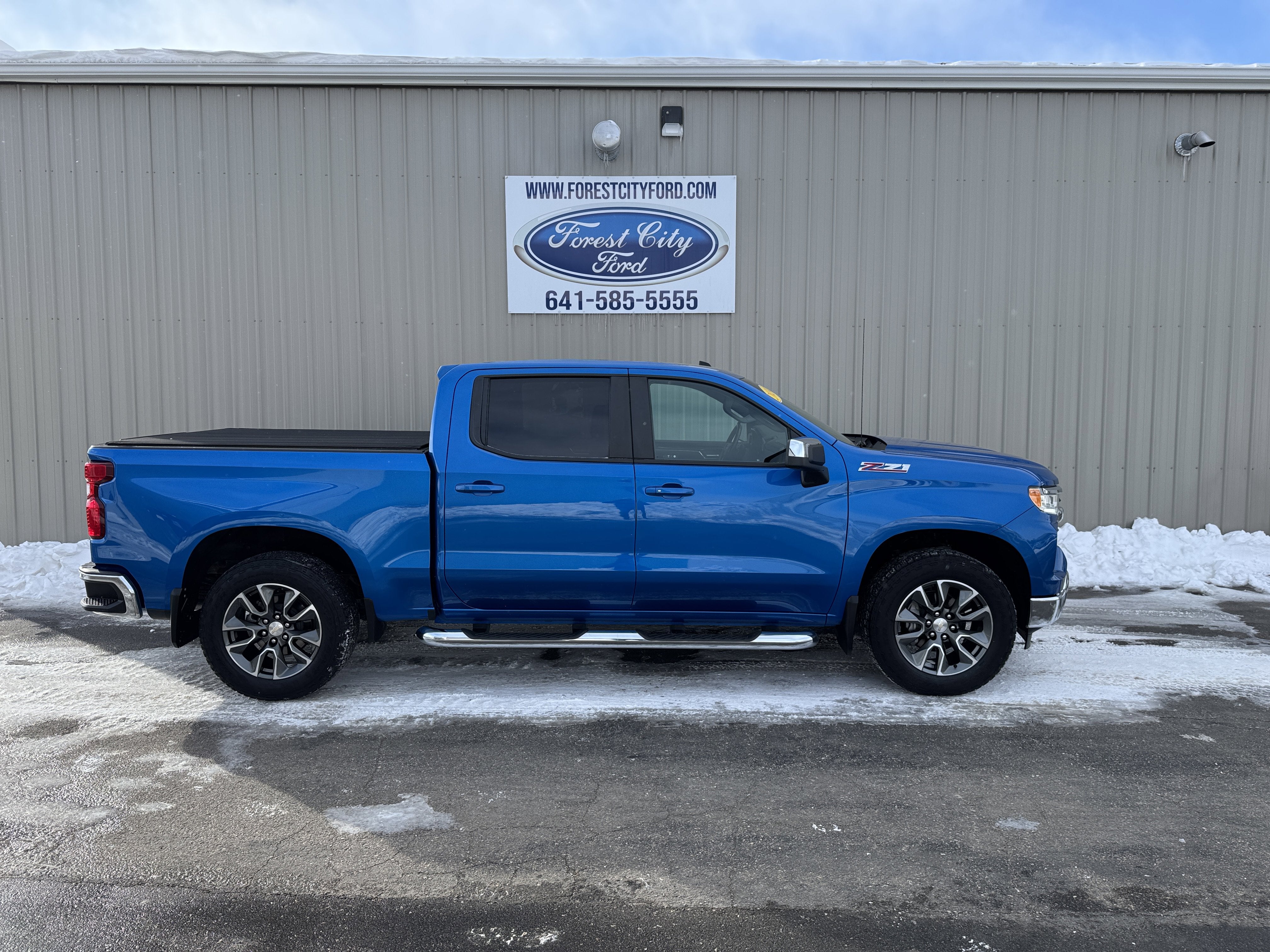 2024 Chevrolet Silverado 1500 LT
