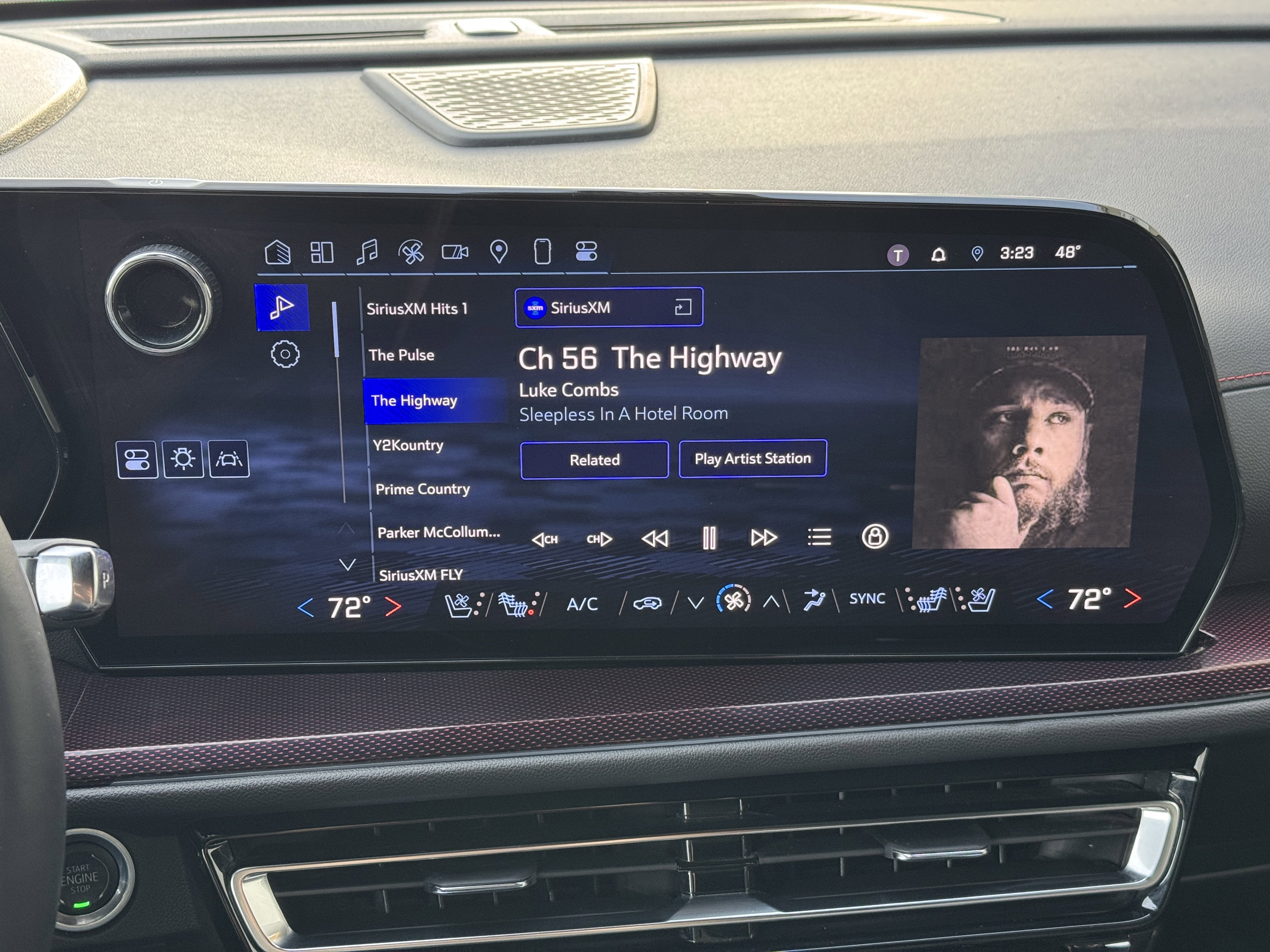 2024 Chevrolet Traverse AWD RS