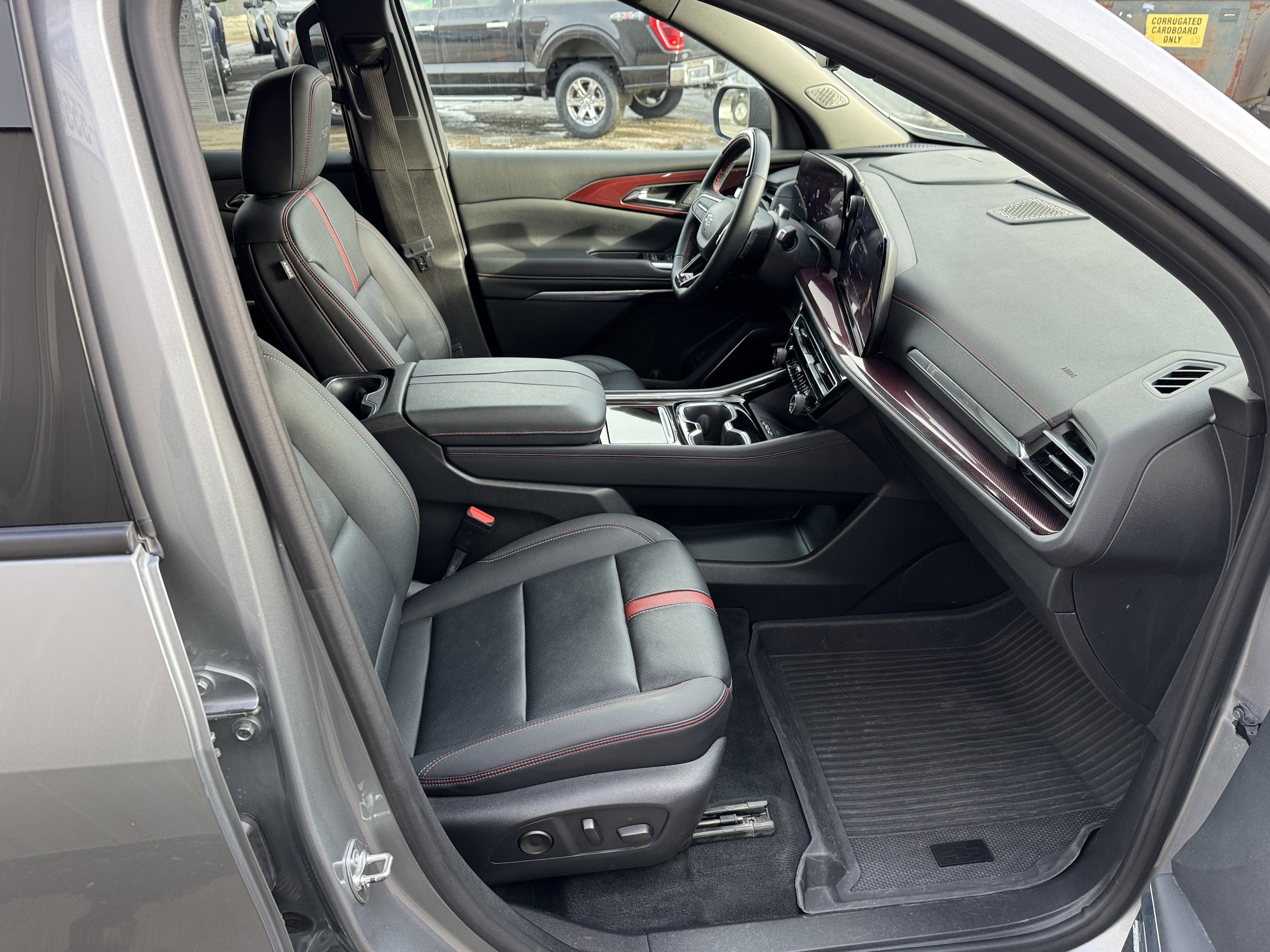 2024 Chevrolet Traverse AWD RS