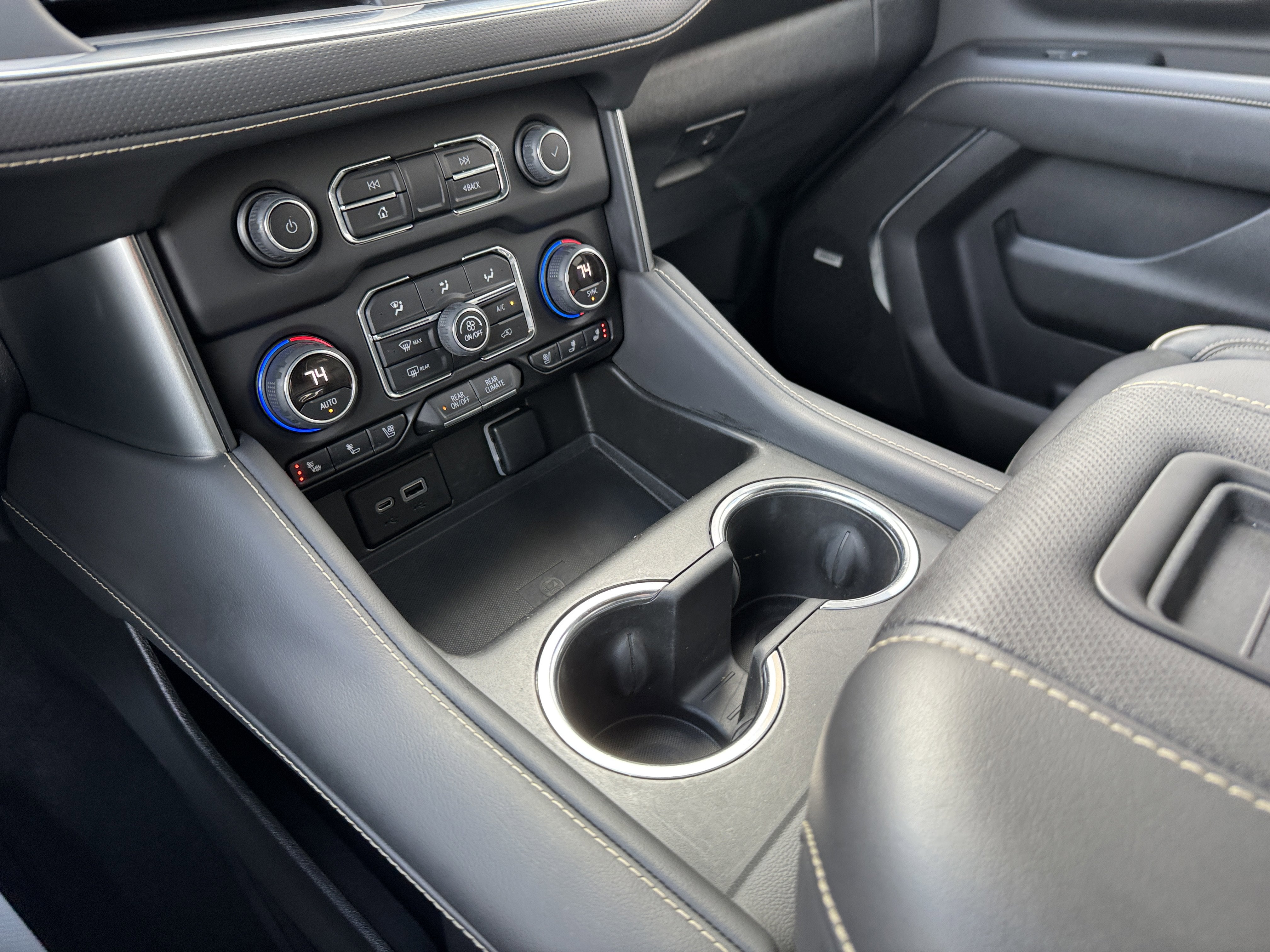 2022 Chevrolet Suburban Premier