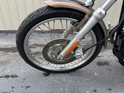 2004 Harley-Davidson Sportster 1200 Custom Base