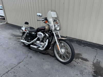 2004 Harley-Davidson Sportster 1200 Custom Base