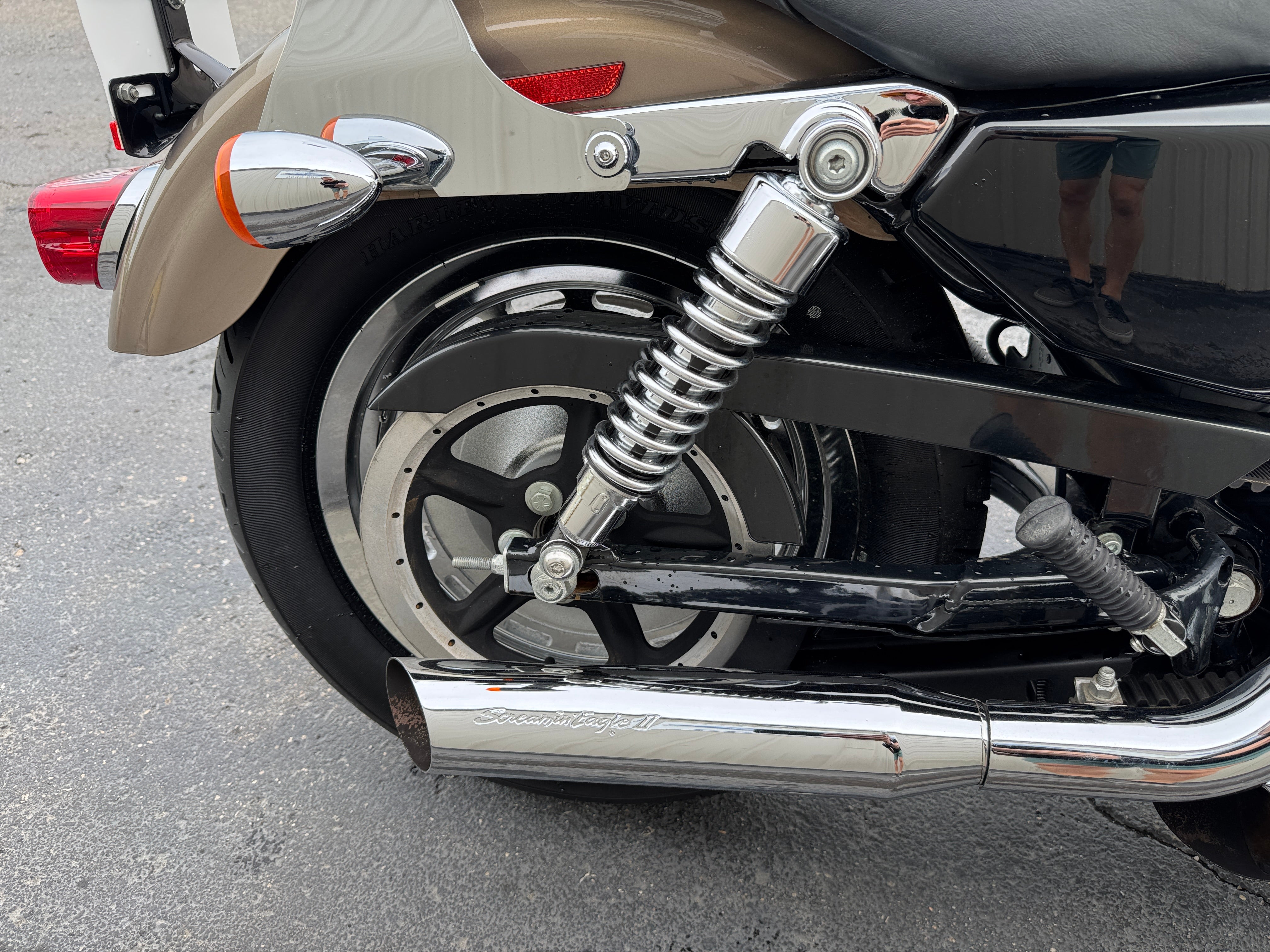 2004 Harley-Davidson Sportster 1200 Custom Base