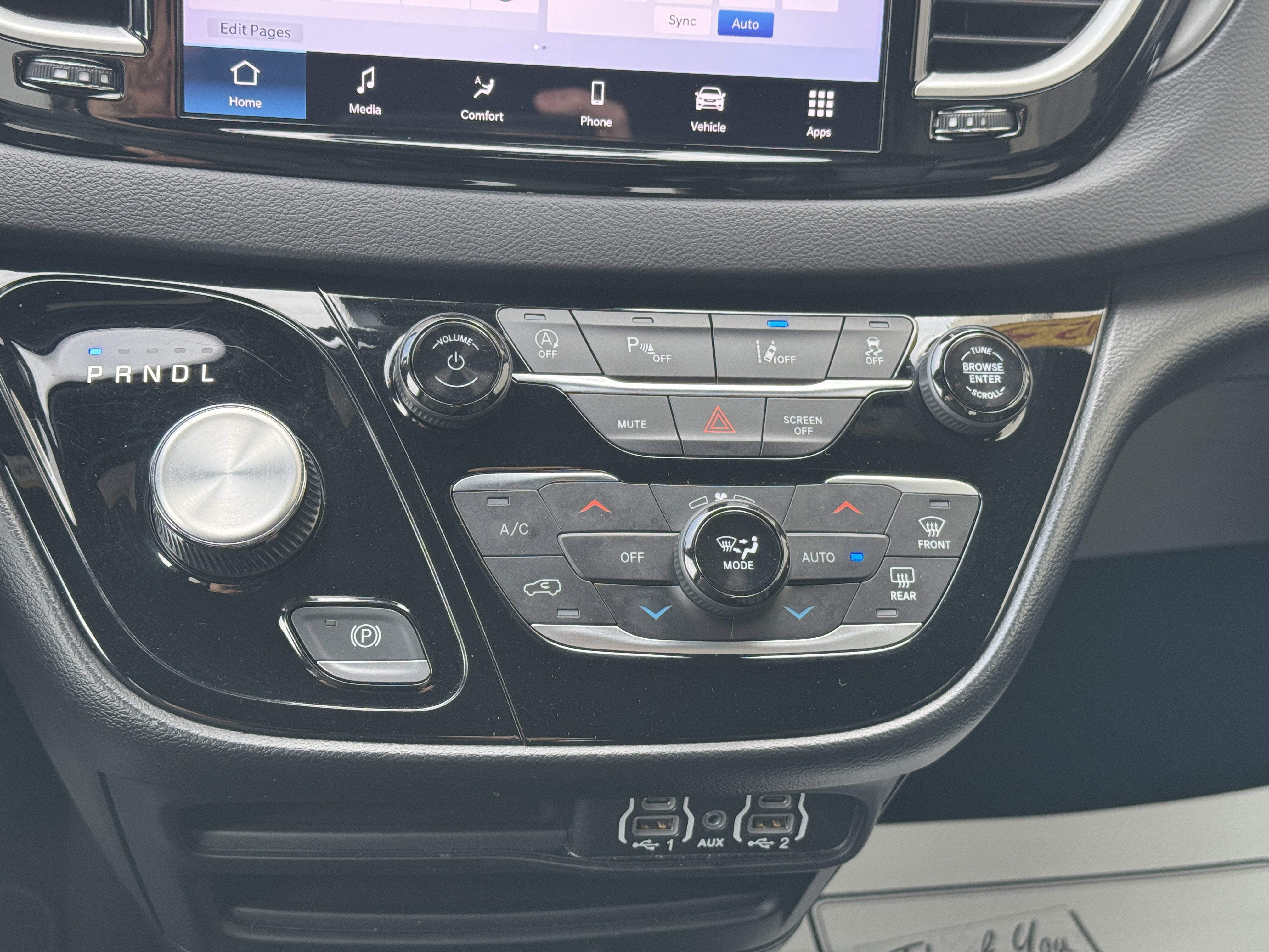 2025 Chrysler Pacifica Select