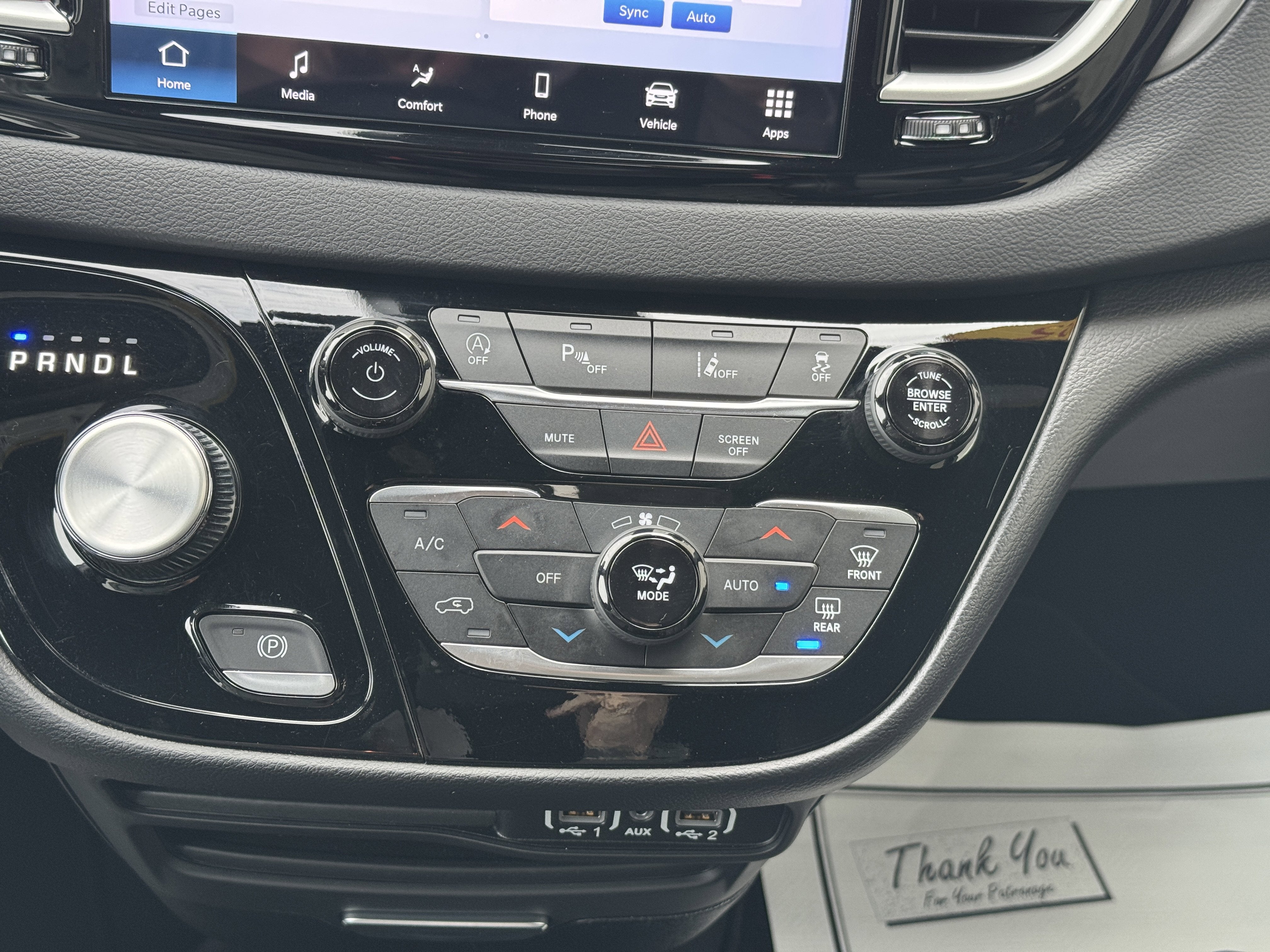 2025 Chrysler Pacifica Select