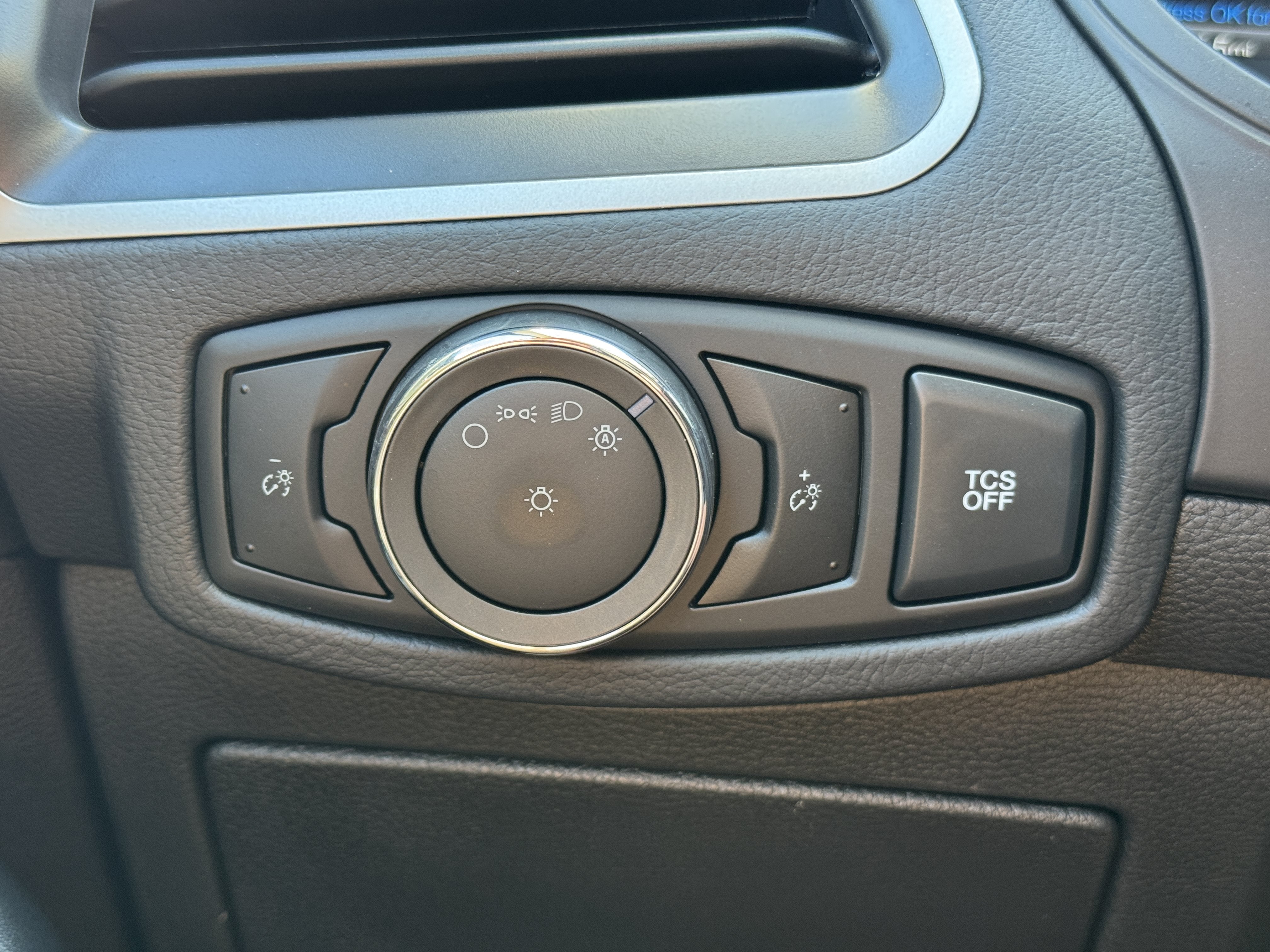 2024 Ford Edge SE